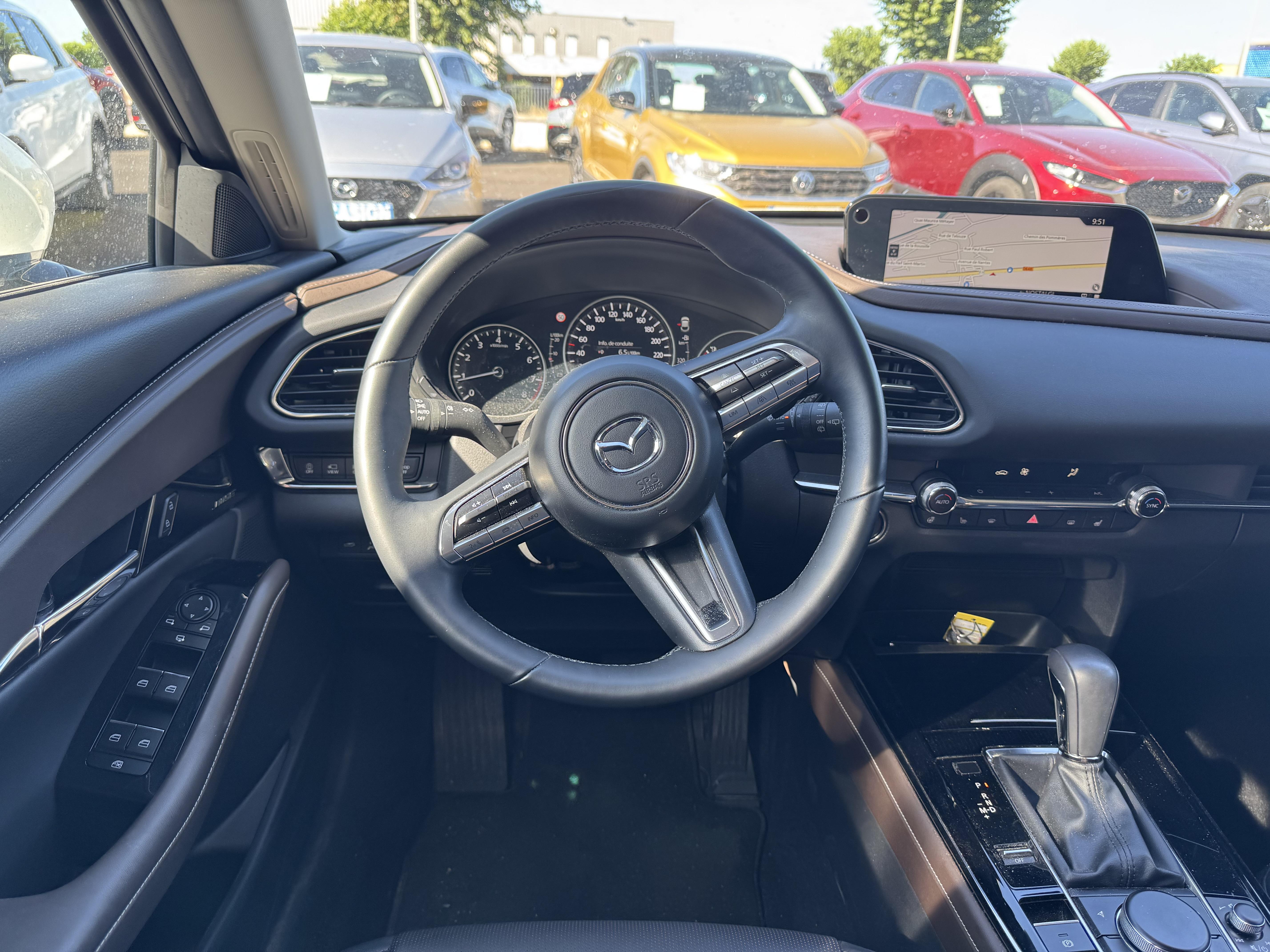 MAZDA CX-30 2.0L e-SKYACTIV X M Hybrid 186 ch 4x2 BVA6 Exclusive Bose - Véhicule Occasion - Océane Auto MAZDA CX-30 2.0L e-SKYACTIV X M Hybrid 186 ch 4x2 BVA6 Exclusive Bose - Véhicule Occasion Océane Auto