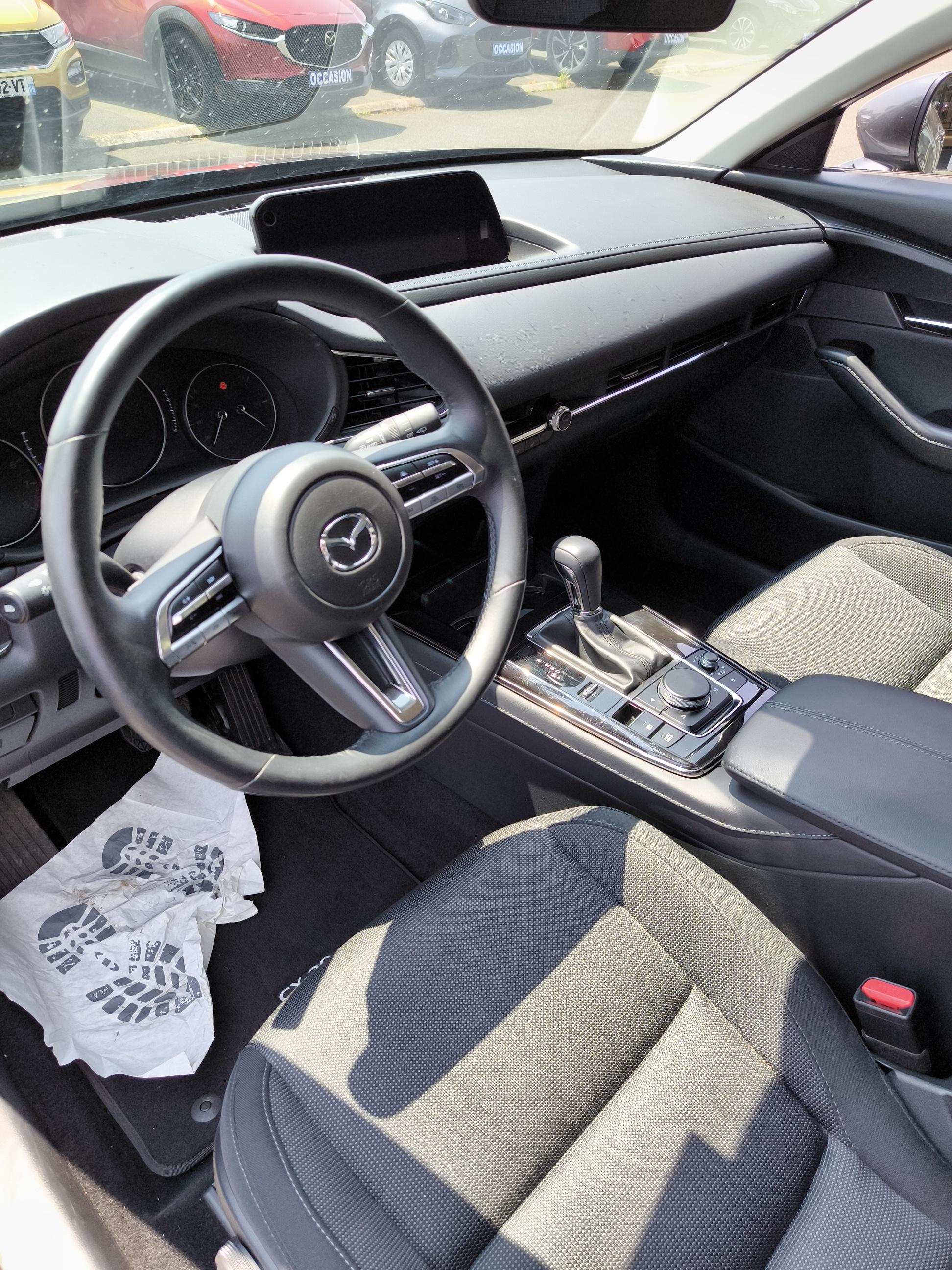 MAZDA CX-30 2.0L SKYACTIV-G M Hybrid 122 ch 4x2 BVA6 Style - Véhicule Occasion - Océane Auto MAZDA CX-30 2.0L SKYACTIV-G M Hybrid 122 ch 4x2 BVA6 Style - Véhicule Occasion Océane Auto