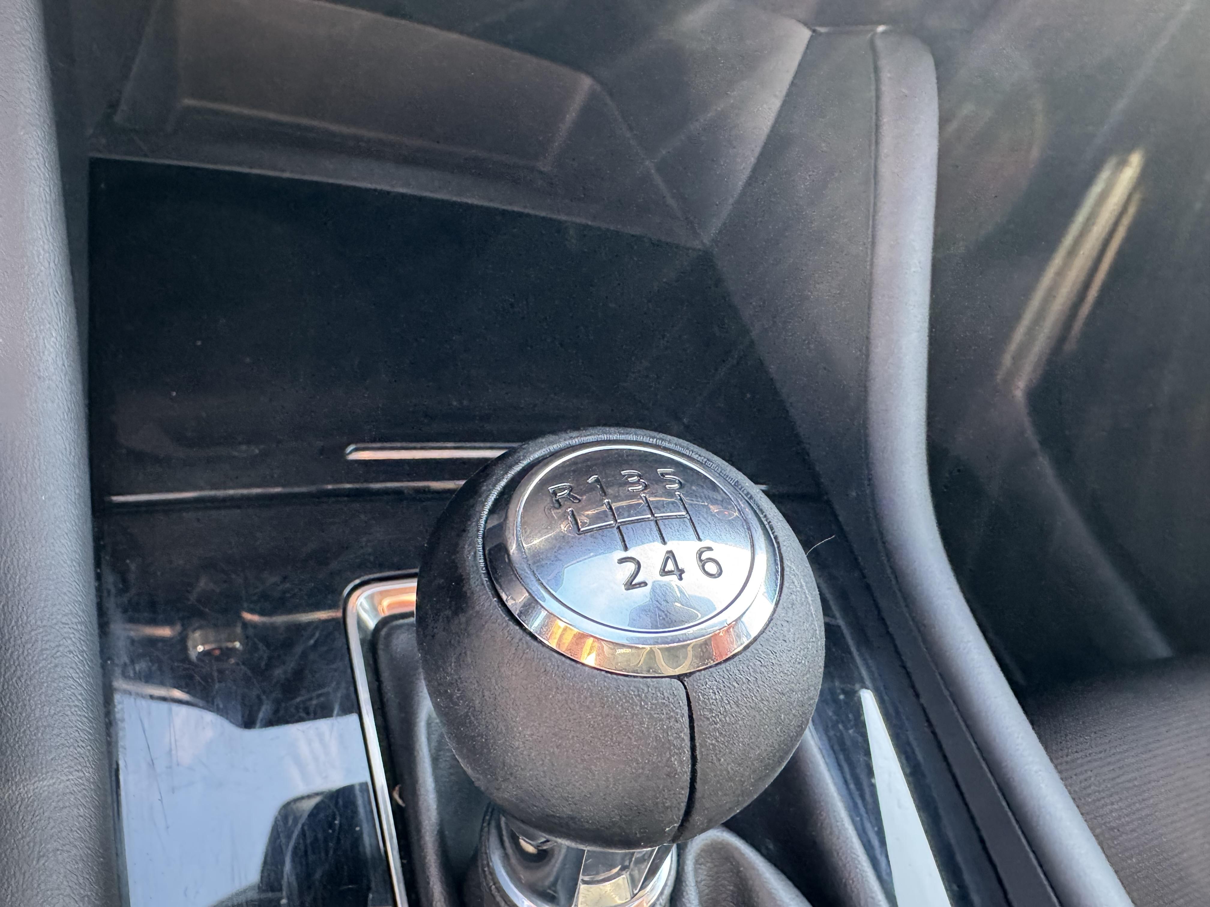 MAZDA Mazda3 5 portes 2.0L SKYACTIV-G M Hybrid 122 ch BVM6 Style - Véhicule Occasion - Océane Auto MAZDA Mazda3 5 portes 2.0L SKYACTIV-G M Hybrid 122 ch BVM6 Style - Véhicule Occasion Océane Auto