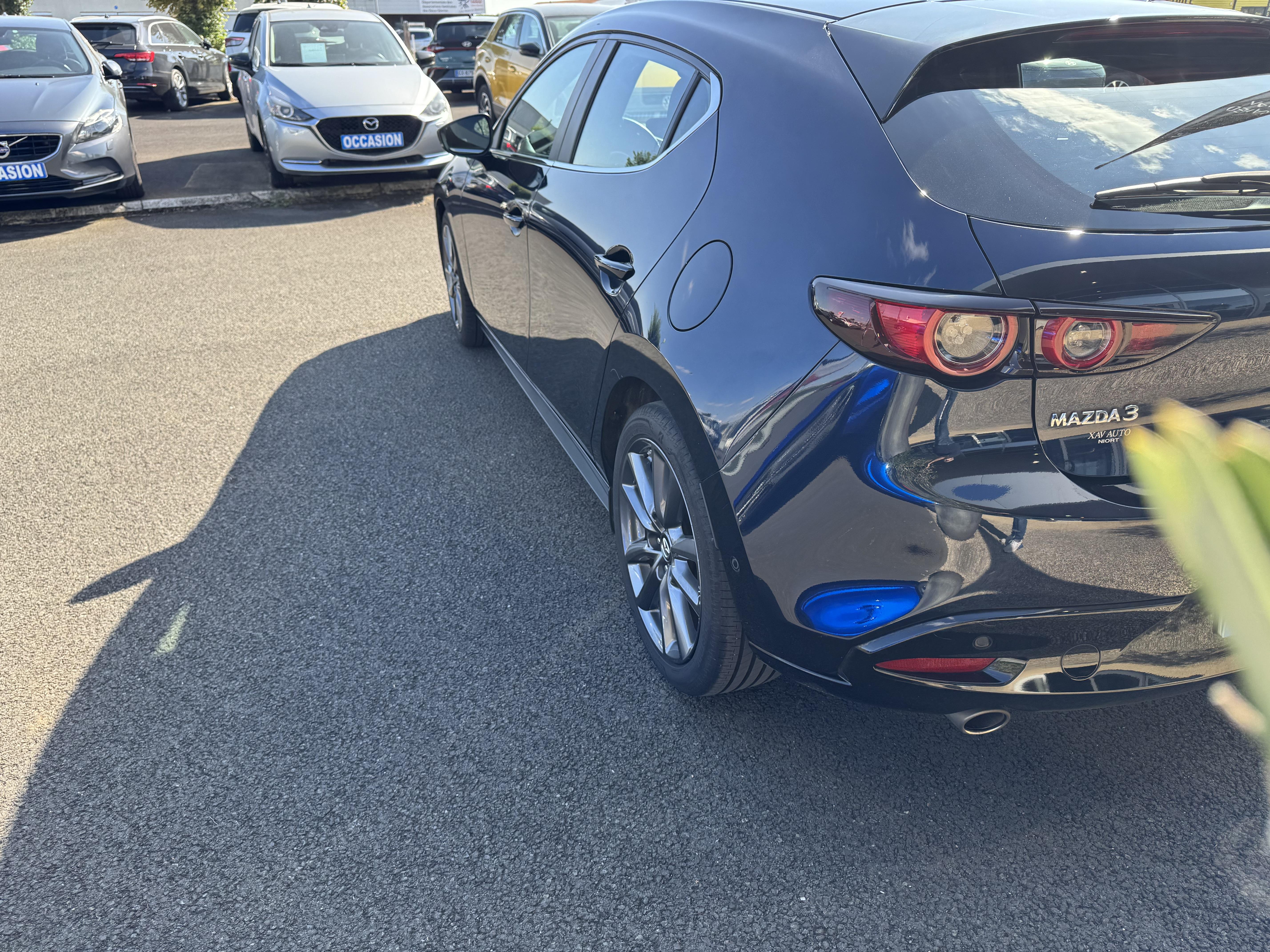 MAZDA Mazda3 5 portes 2.0L SKYACTIV-G M Hybrid 122 ch BVM6 Style - Véhicule Occasion - Océane Auto MAZDA Mazda3 5 portes 2.0L SKYACTIV-G M Hybrid 122 ch BVM6 Style - Véhicule Occasion Océane Auto