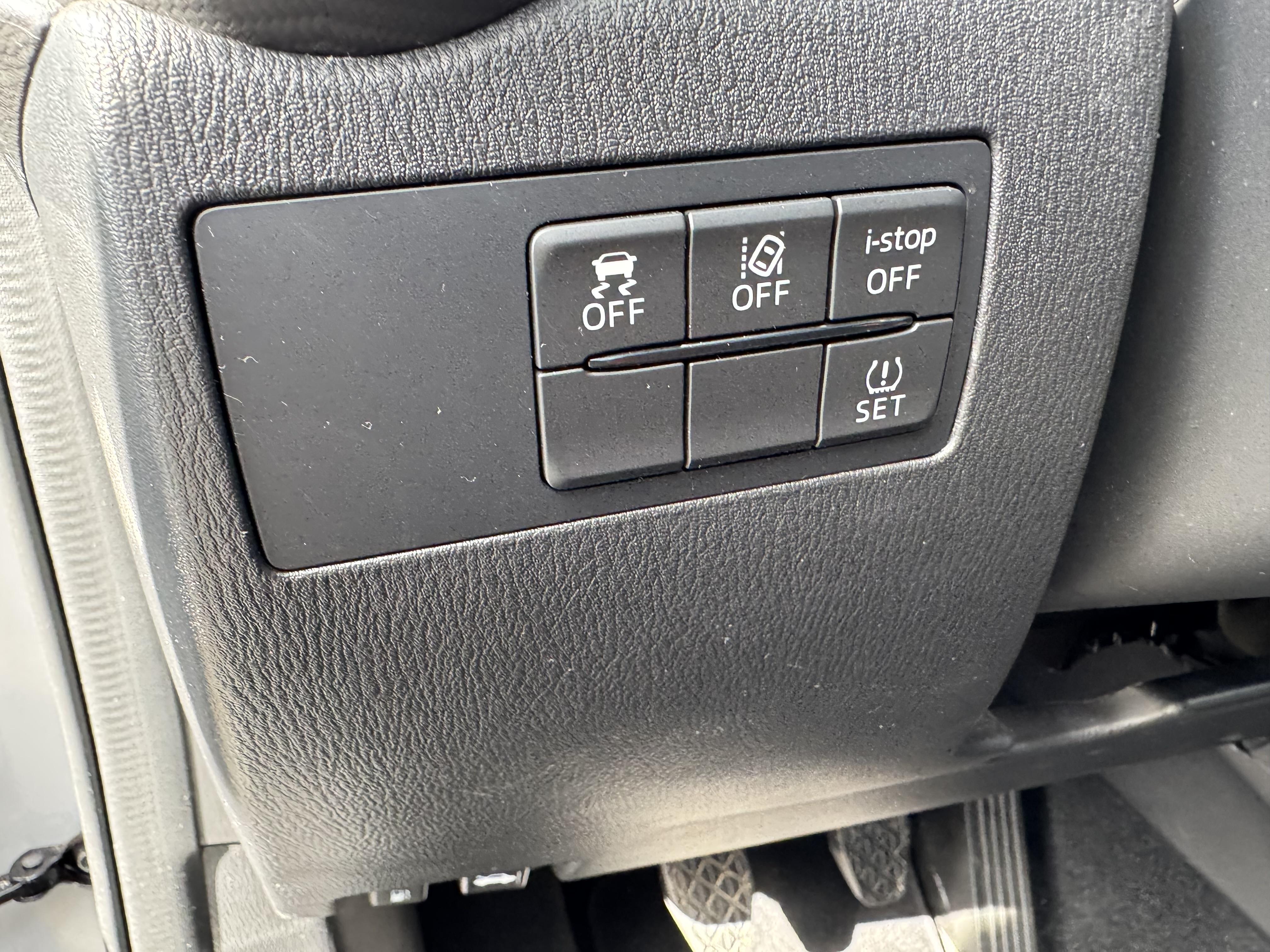 MAZDA Mazda2 1.5L e-SKYACTIV G M Hybrid 90ch Homura Navigation - Véhicule Occasion - Océane Auto MAZDA Mazda2 1.5L e-SKYACTIV G M Hybrid 90ch Homura Navigation - Véhicule Occasion Océane Auto