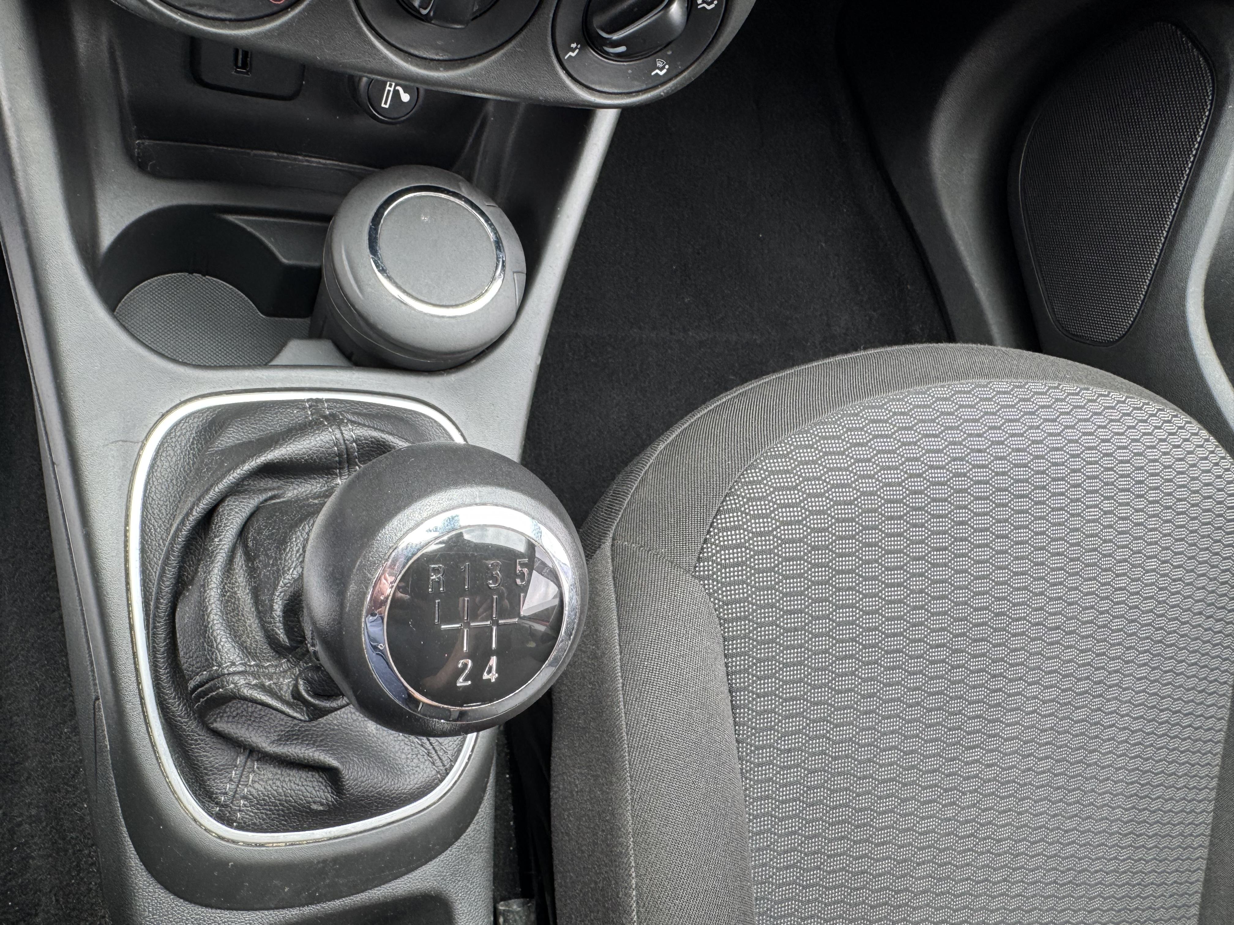 OPEL Corsa 1.4 90 ch Active - Véhicule Occasion Océane Auto