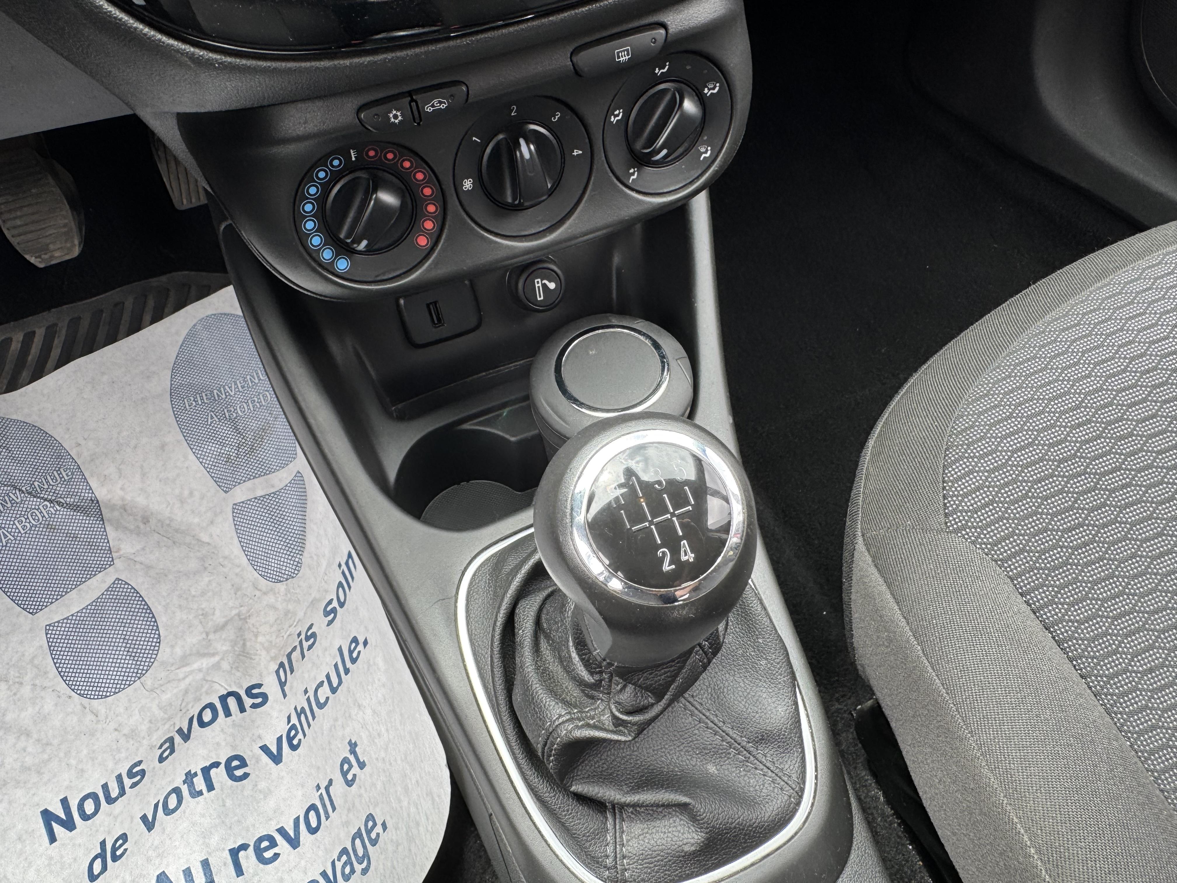 OPEL Corsa 1.4 90 ch Active - Véhicule Occasion Océane Auto