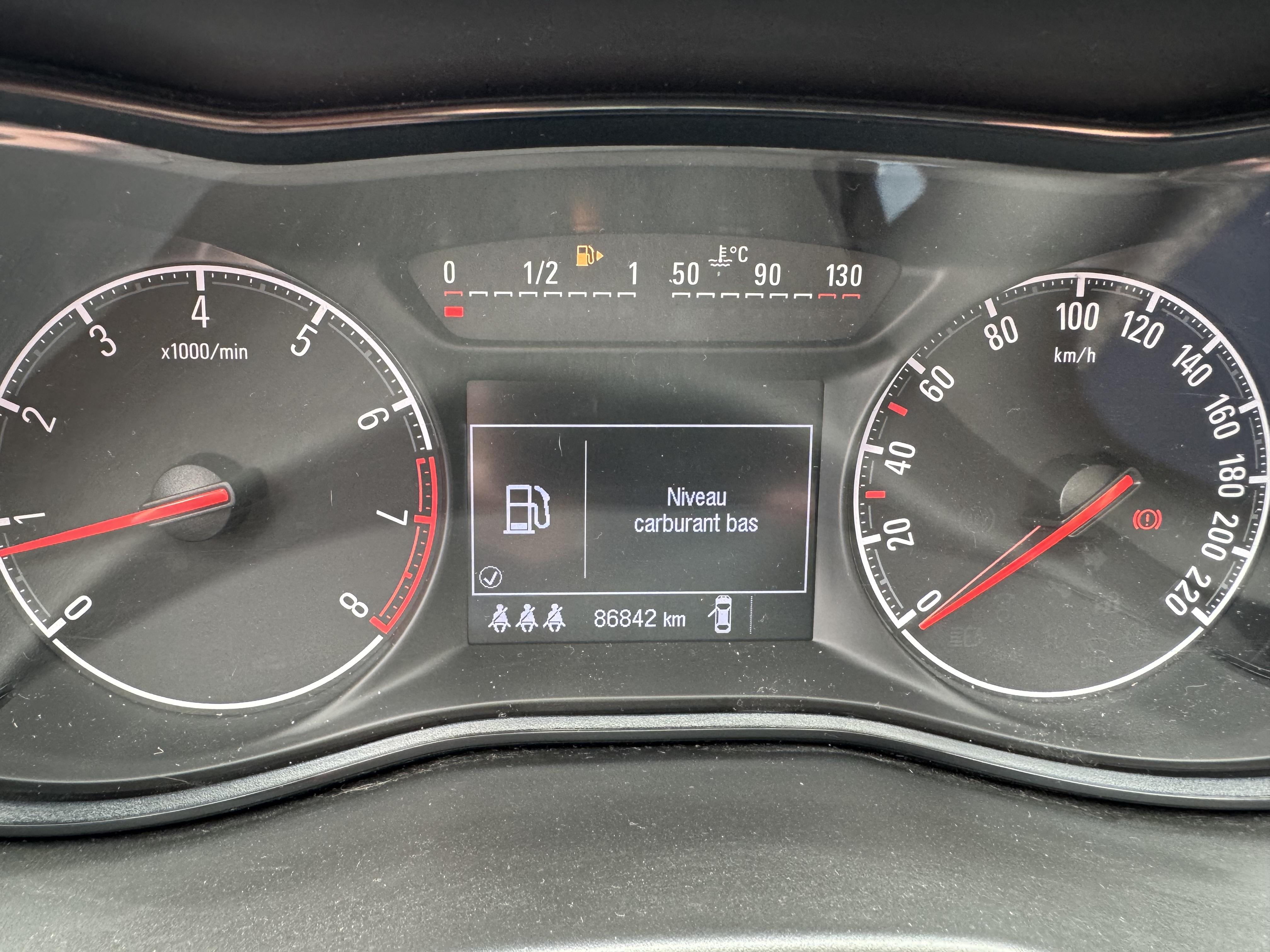 OPEL Corsa 1.4 90 ch Active - Véhicule Occasion Océane Auto