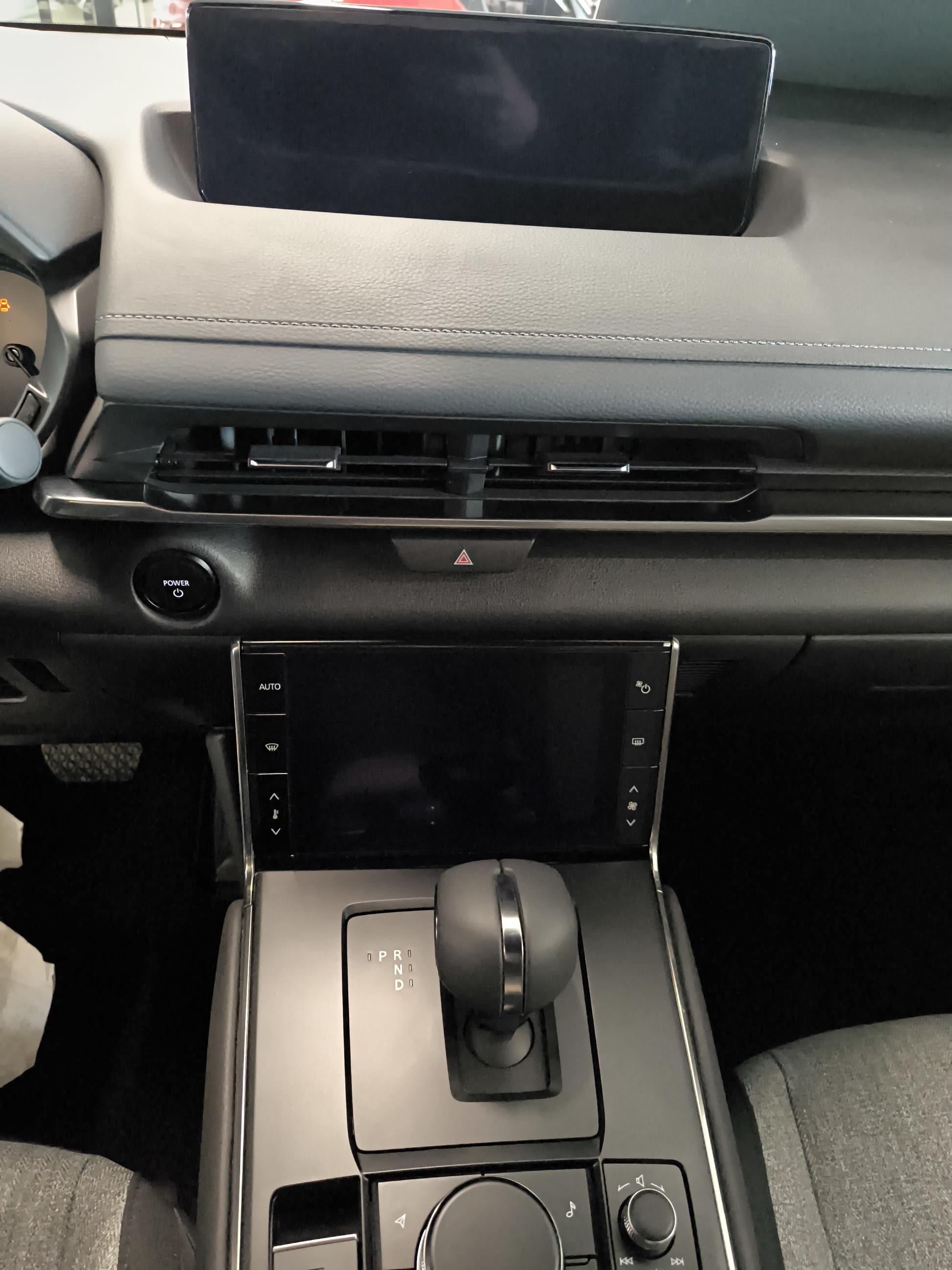 MAZDA MX-30 e-Skyactiv 145 ch Prime-Line - Véhicule Occasion - Océane Auto MAZDA MX-30 e-Skyactiv 145 ch Prime-Line - Véhicule Occasion Océane Auto