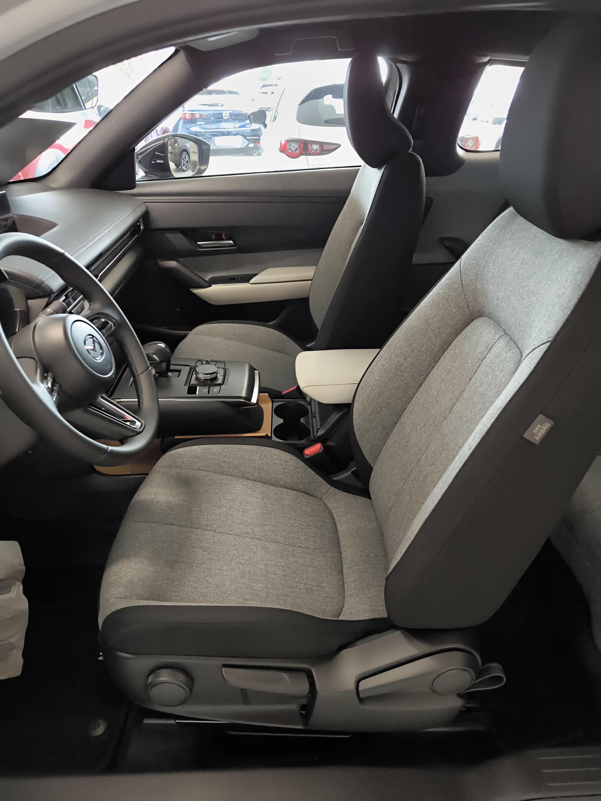 MAZDA MX-30 e-Skyactiv 145 ch Prime-Line - Véhicule Occasion - Océane Auto MAZDA MX-30 e-Skyactiv 145 ch Prime-Line - Véhicule Occasion Océane Auto