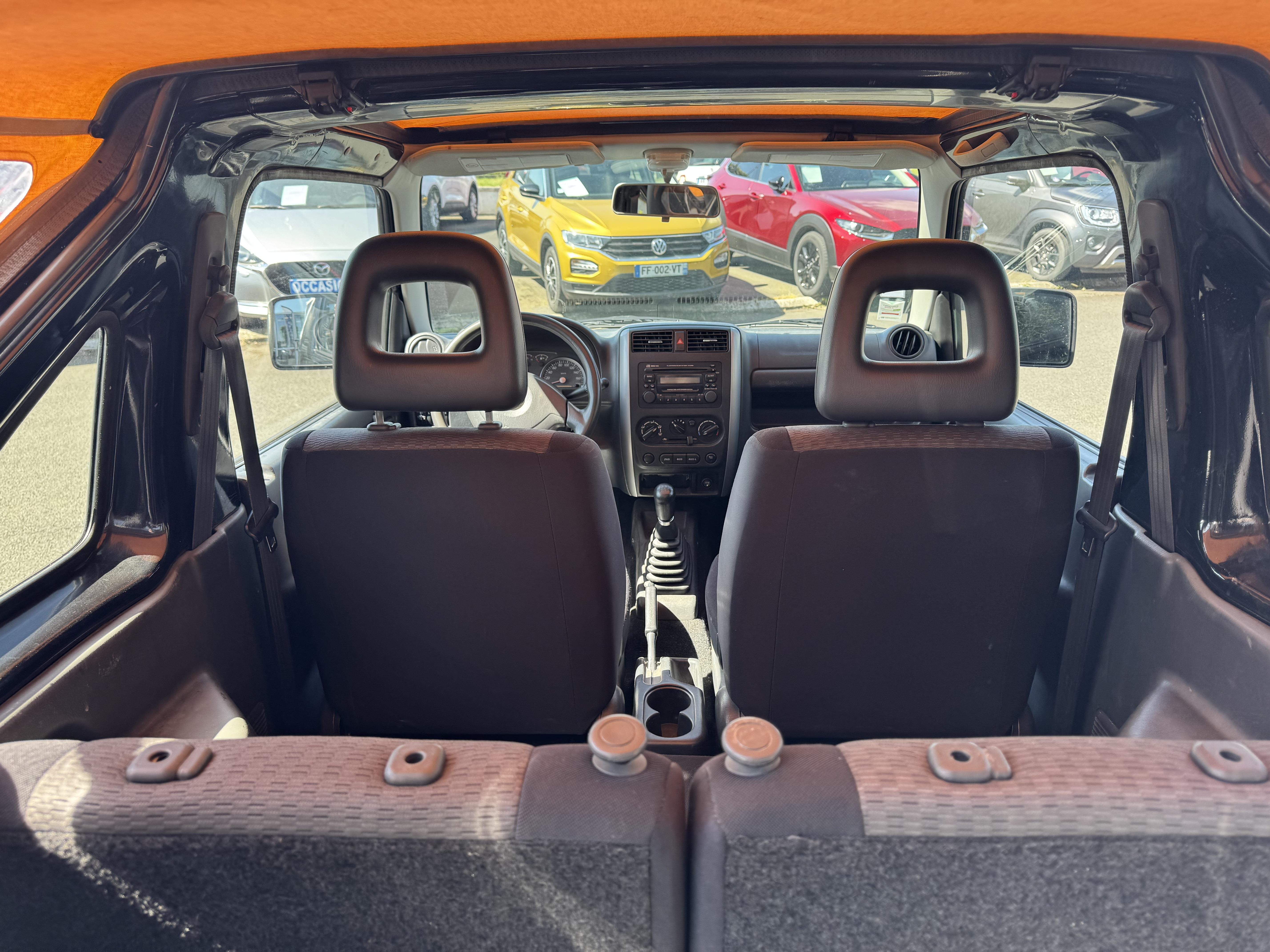 SUZUKI Jimny Cab 1.3 VVT JLX - Véhicule Occasion - Océane Auto SUZUKI Jimny Cab 1.3 VVT JLX - Véhicule Occasion Océane Auto