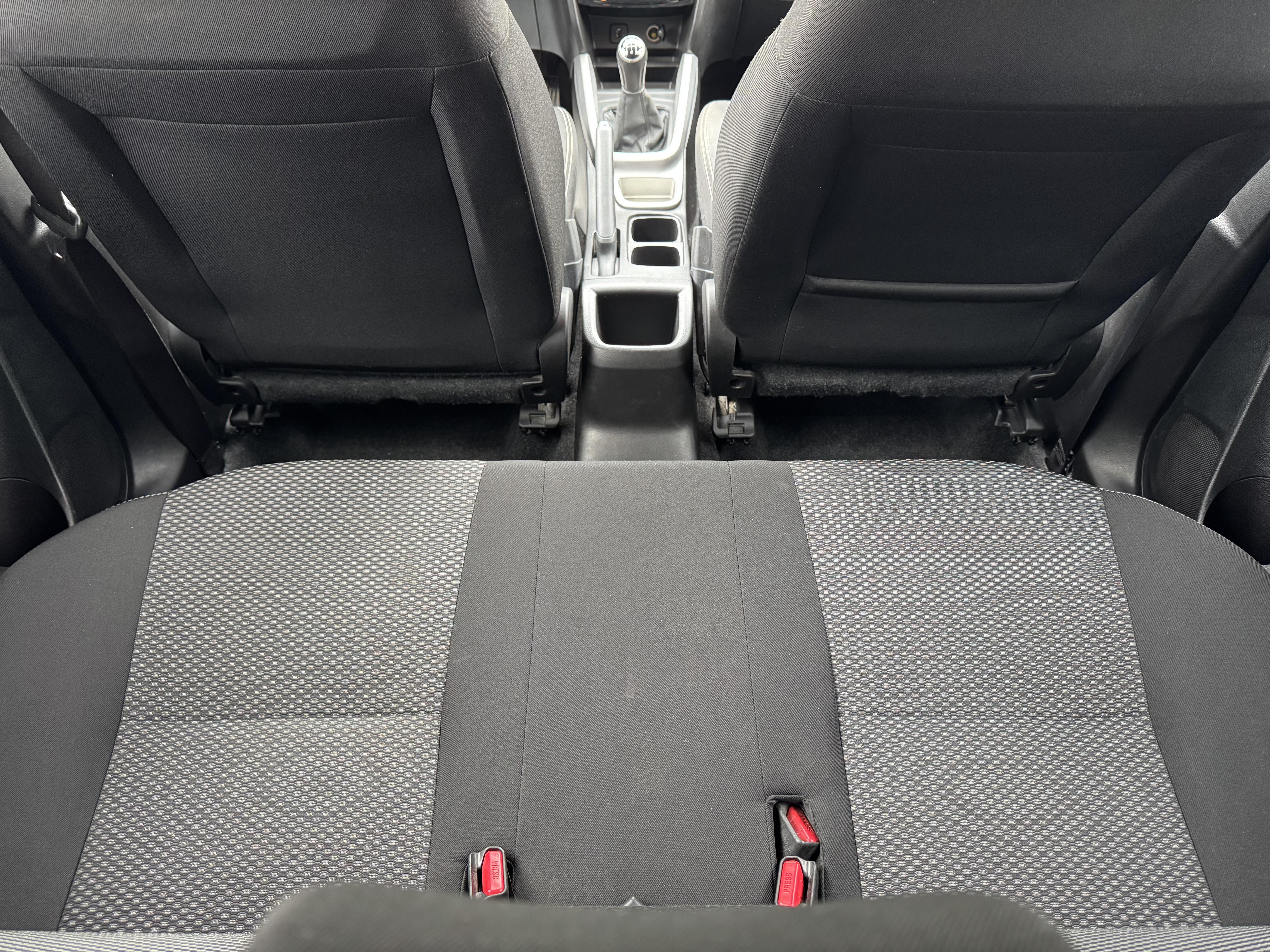 SUZUKI Vitara 1.6 VVT Privilège - Véhicule Occasion - Océane Auto SUZUKI Vitara 1.6 VVT Privilège - Véhicule Occasion Océane Auto