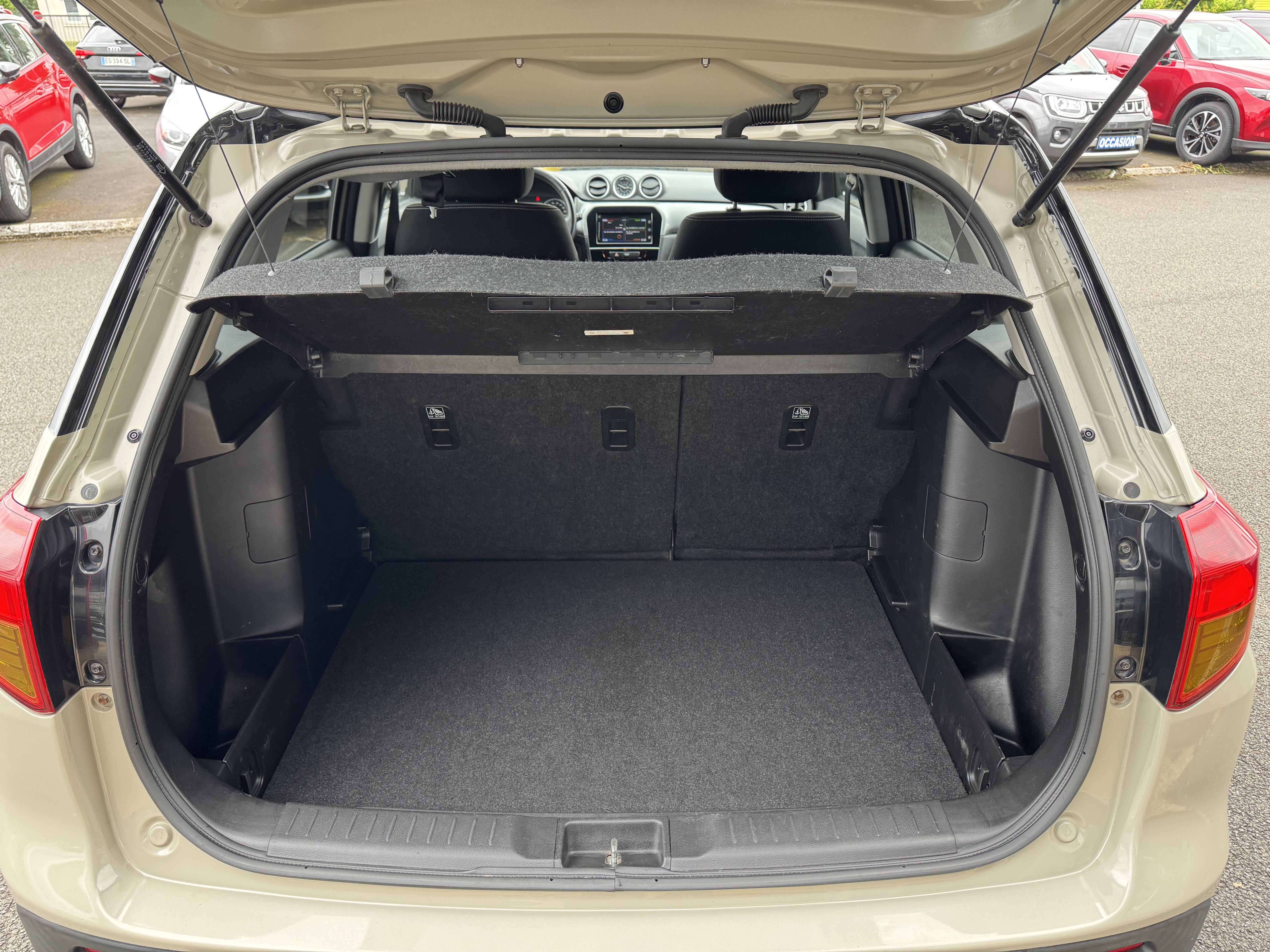 SUZUKI Vitara 1.6 VVT Privilège - Véhicule Occasion - Océane Auto SUZUKI Vitara 1.6 VVT Privilège - Véhicule Occasion Océane Auto