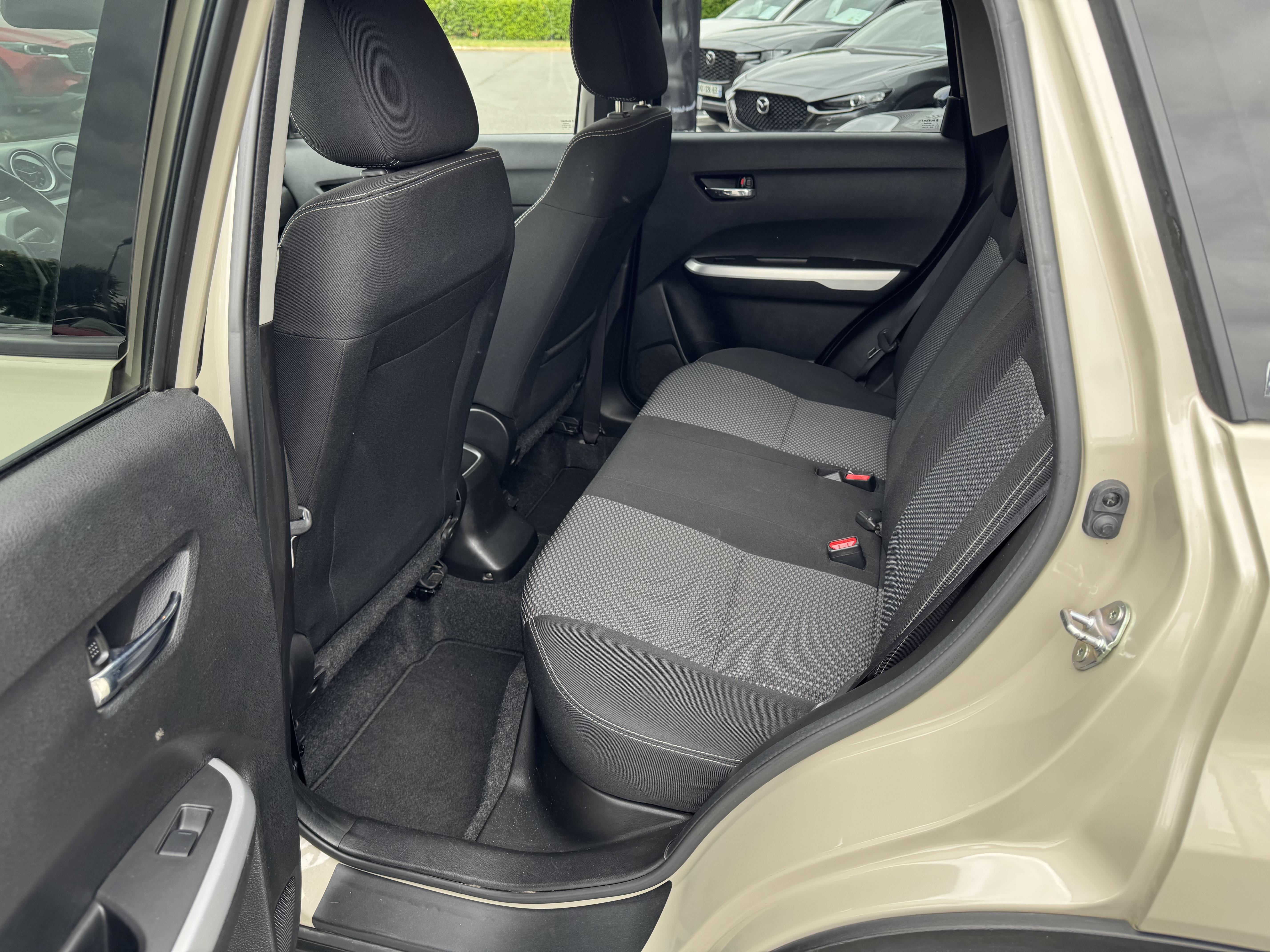 SUZUKI Vitara 1.6 VVT Privilège - Véhicule Occasion - Océane Auto SUZUKI Vitara 1.6 VVT Privilège - Véhicule Occasion Océane Auto