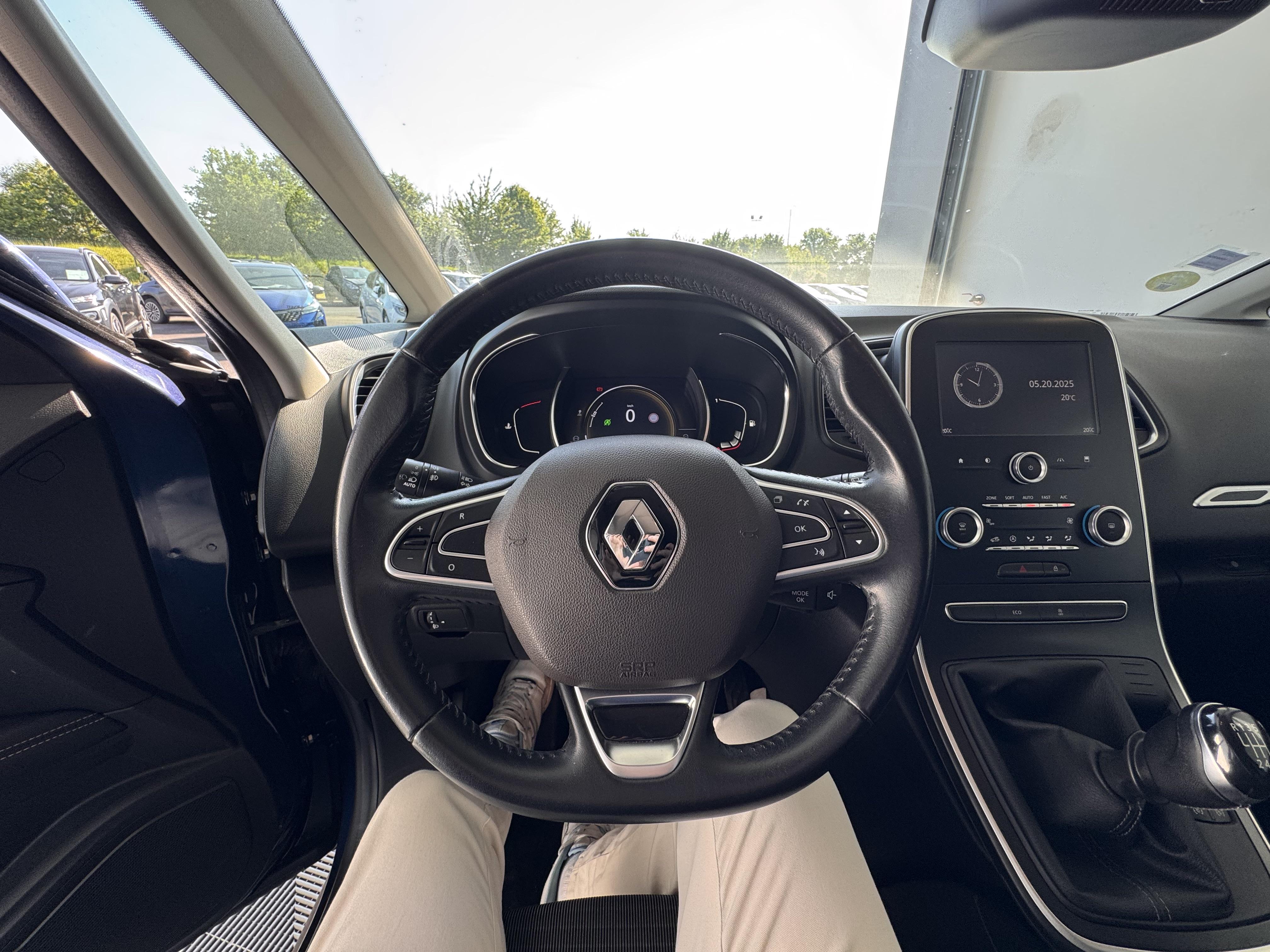 RENAULT Scenic dCi 110 Energy Business - Véhicule Occasion - Océane Auto RENAULT Scenic dCi 110 Energy Business - Véhicule Occasion Océane Auto