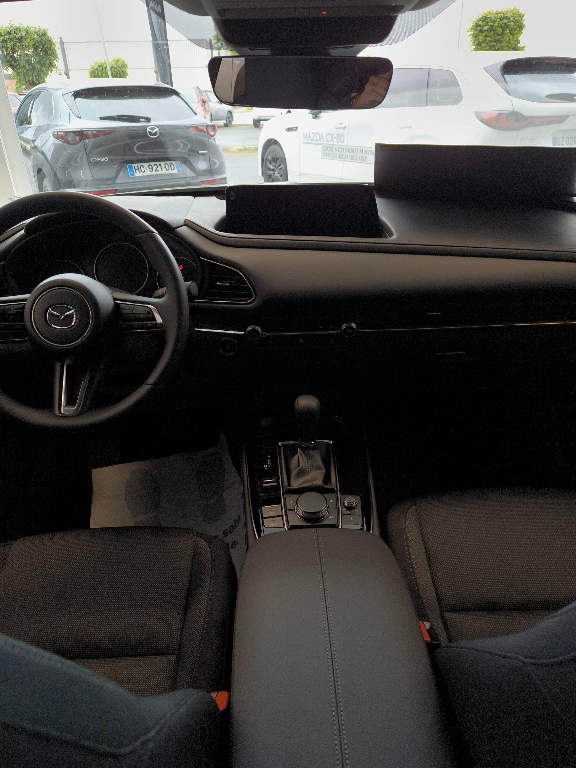 MAZDA CX-30 2.5L e-SKYACTIV G M Hybrid 140 ch 4x2 BVA6 Exclusive-Line - Véhicule Occasion - Océane Auto MAZDA CX-30 2.5L e-SKYACTIV G M Hybrid 140 ch 4x2 BVA6 Exclusive-Line - Véhicule Occasion Océane Auto