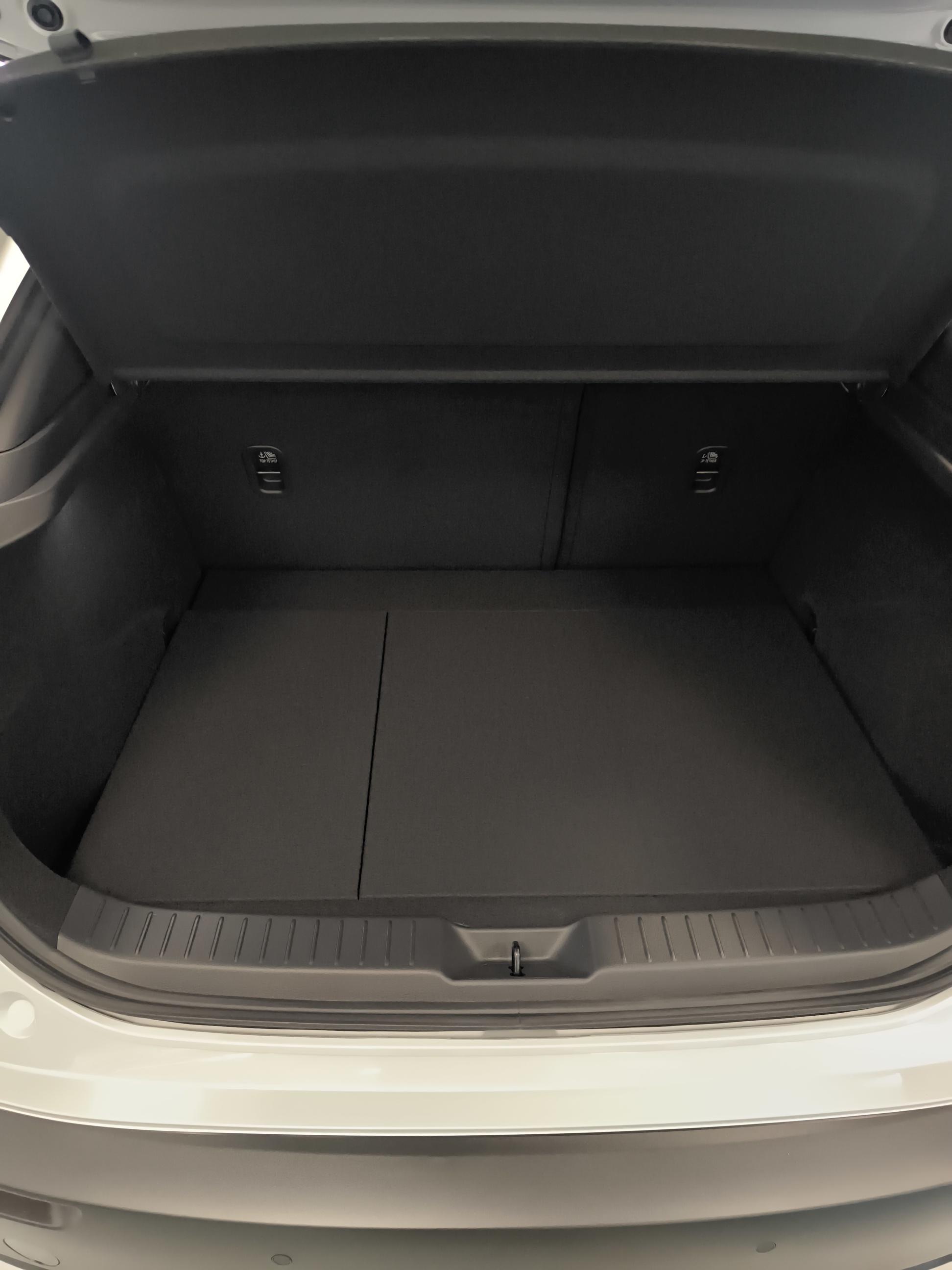 MAZDA CX-30 2.5L e-SKYACTIV G M Hybrid 140 ch 4x2 BVA6 Exclusive-Line - Véhicule Occasion - Océane Auto MAZDA CX-30 2.5L e-SKYACTIV G M Hybrid 140 ch 4x2 BVA6 Exclusive-Line - Véhicule Occasion Océane Auto