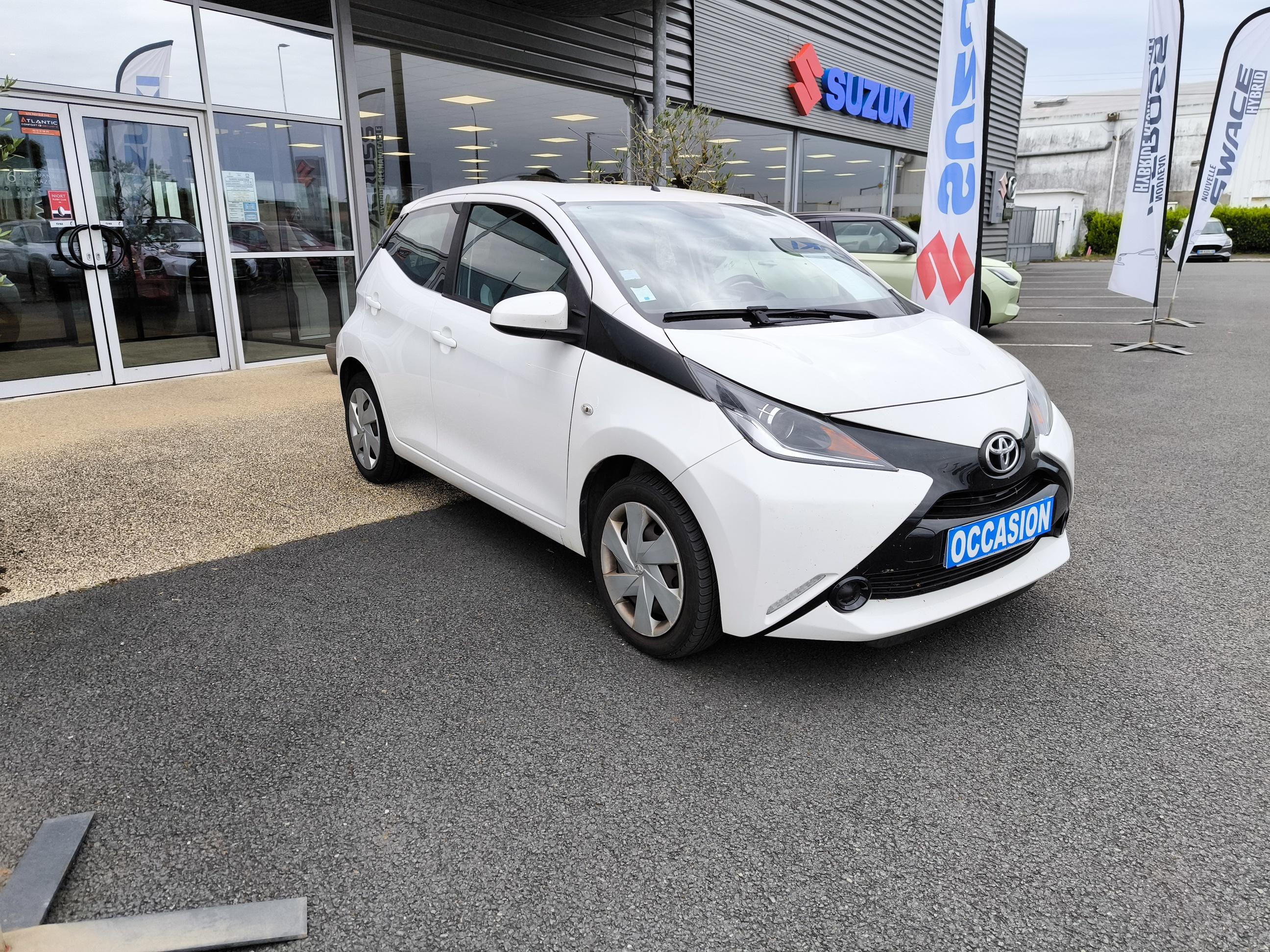 TOYOTA Aygo 1.0 VVT-i x-play - Véhicule Occasion - Océane Auto TOYOTA Aygo 1.0 VVT-i x-play - Véhicule Occasion Océane Auto