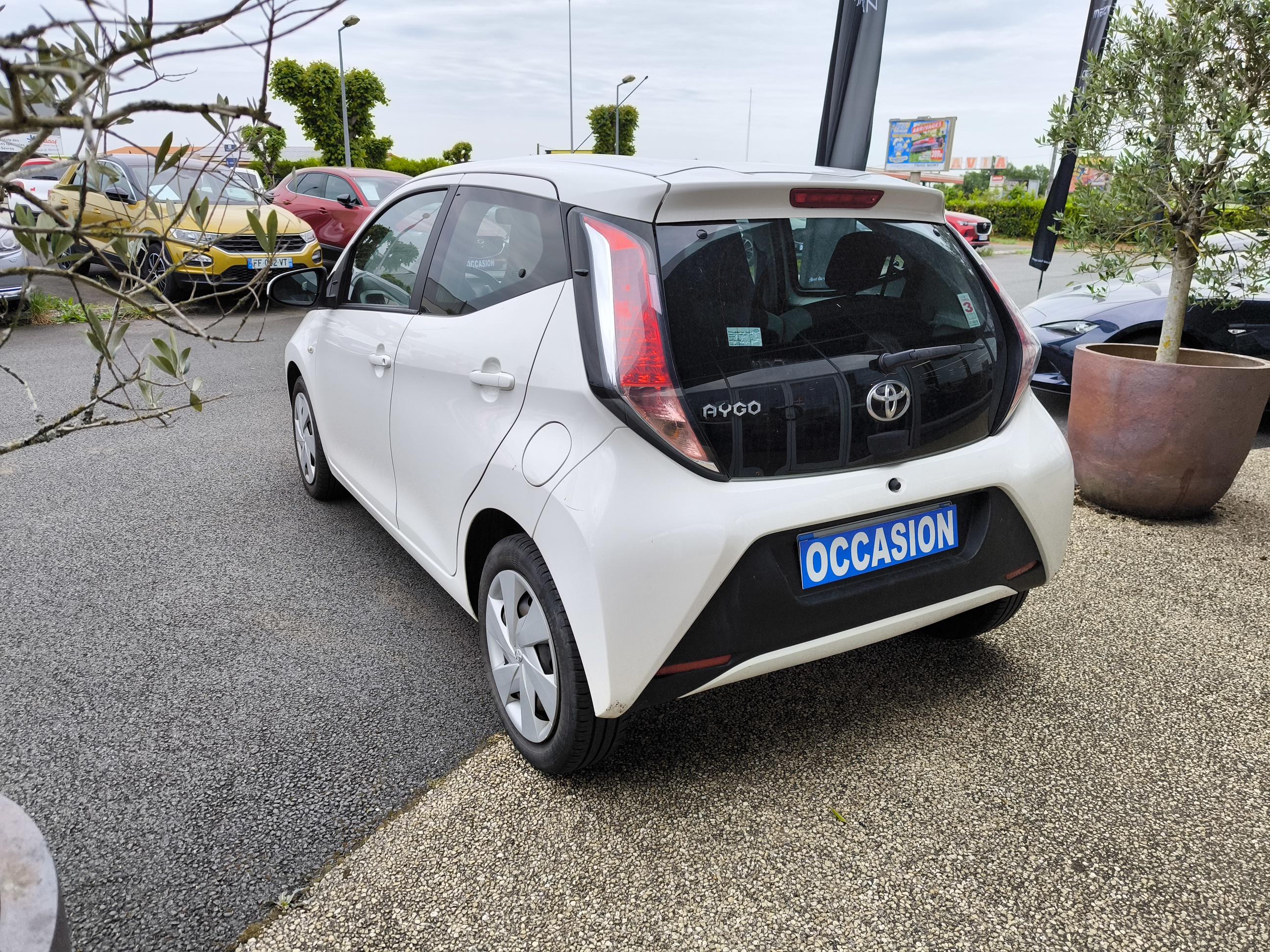 TOYOTA Aygo 1.0 VVT-i x-play - Véhicule Occasion - Océane Auto TOYOTA Aygo 1.0 VVT-i x-play - Véhicule Occasion Océane Auto