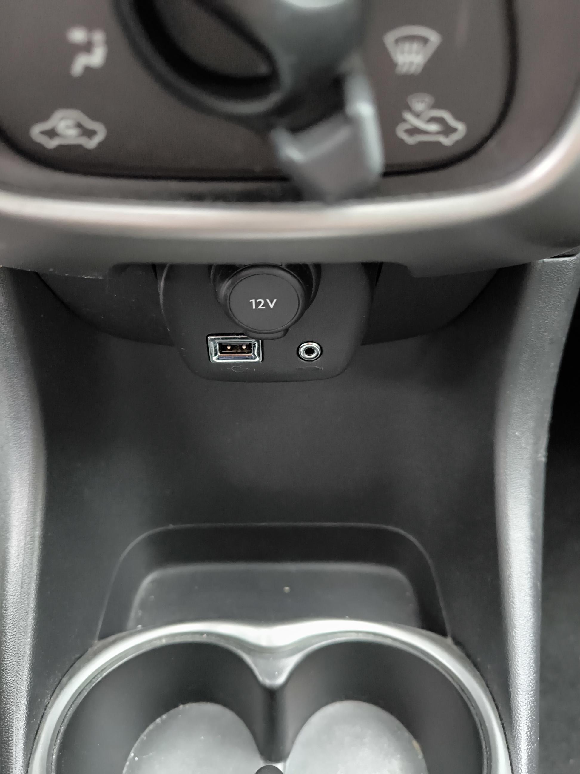 TOYOTA Aygo 1.0 VVT-i x-play - Véhicule Occasion - Océane Auto TOYOTA Aygo 1.0 VVT-i x-play - Véhicule Occasion Océane Auto