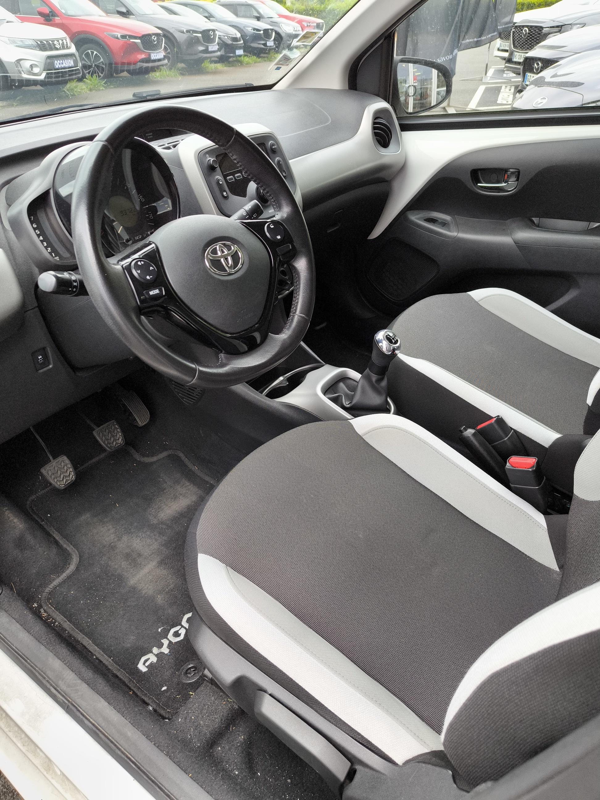 TOYOTA Aygo 1.0 VVT-i x-play - Véhicule Occasion - Océane Auto TOYOTA Aygo 1.0 VVT-i x-play - Véhicule Occasion Océane Auto