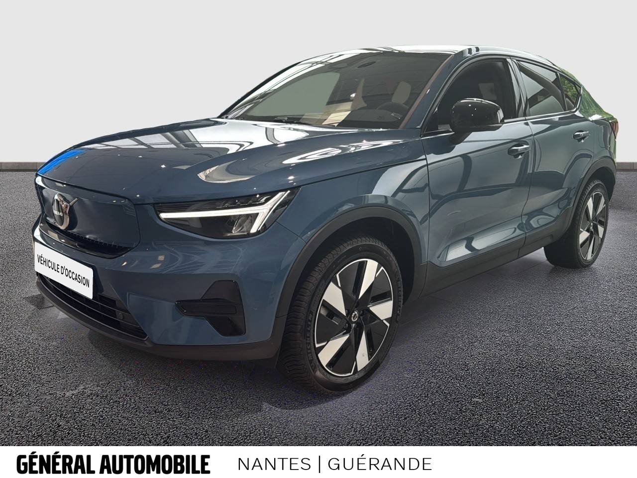 VOLVO C40