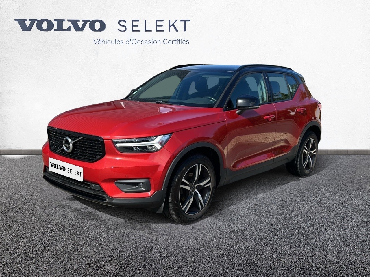 VOLVO XC40