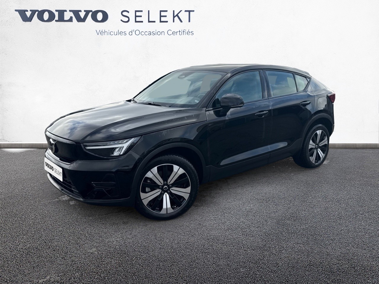 VOLVO C40