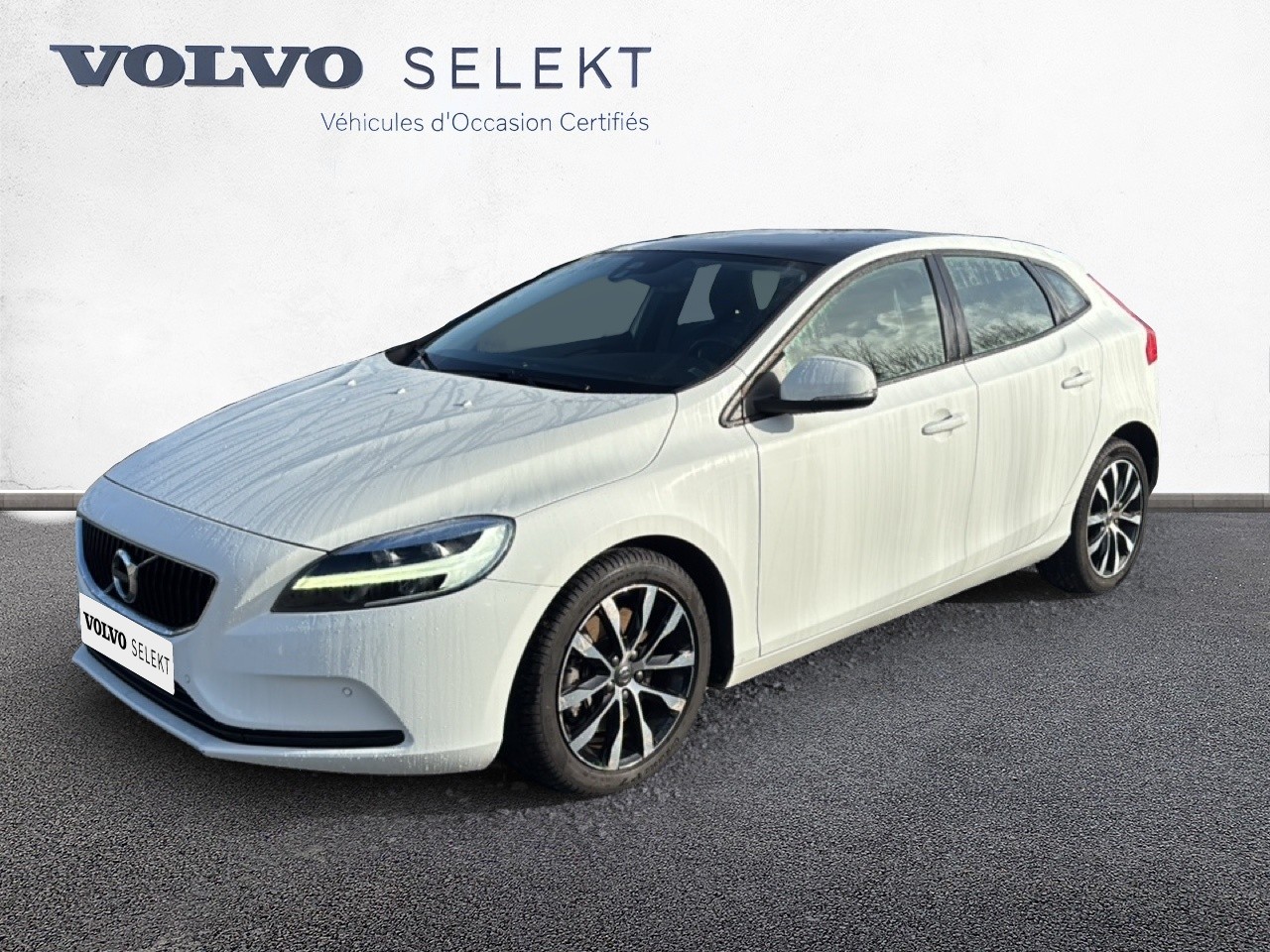 VOLVO V40