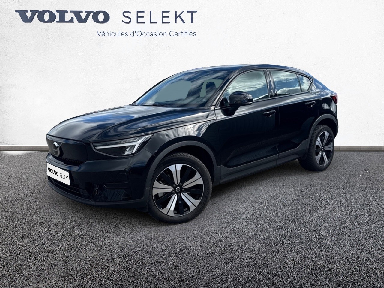 VOLVO C40