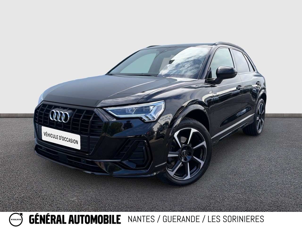 AUDI Q3