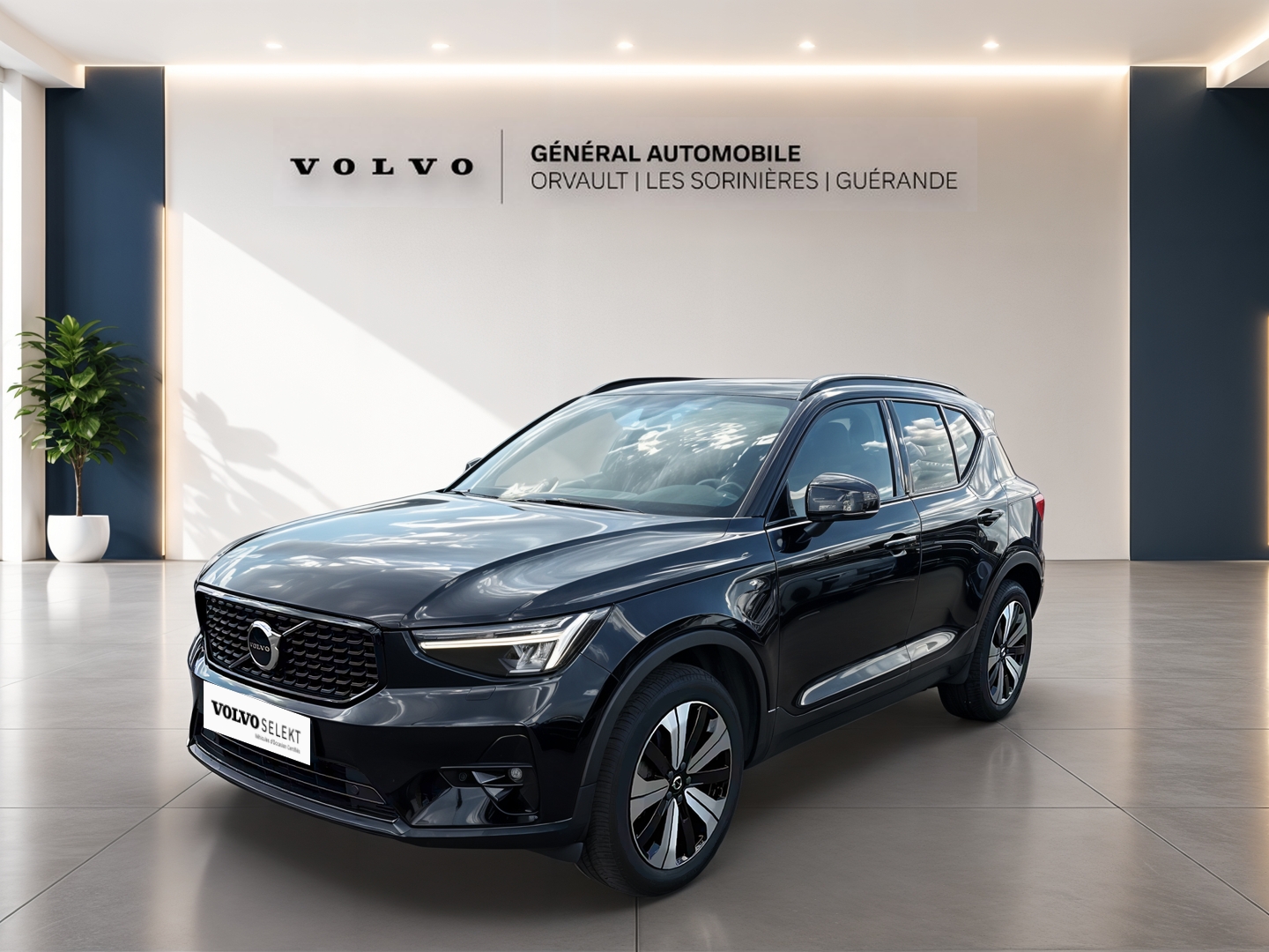 VOLVO XC40