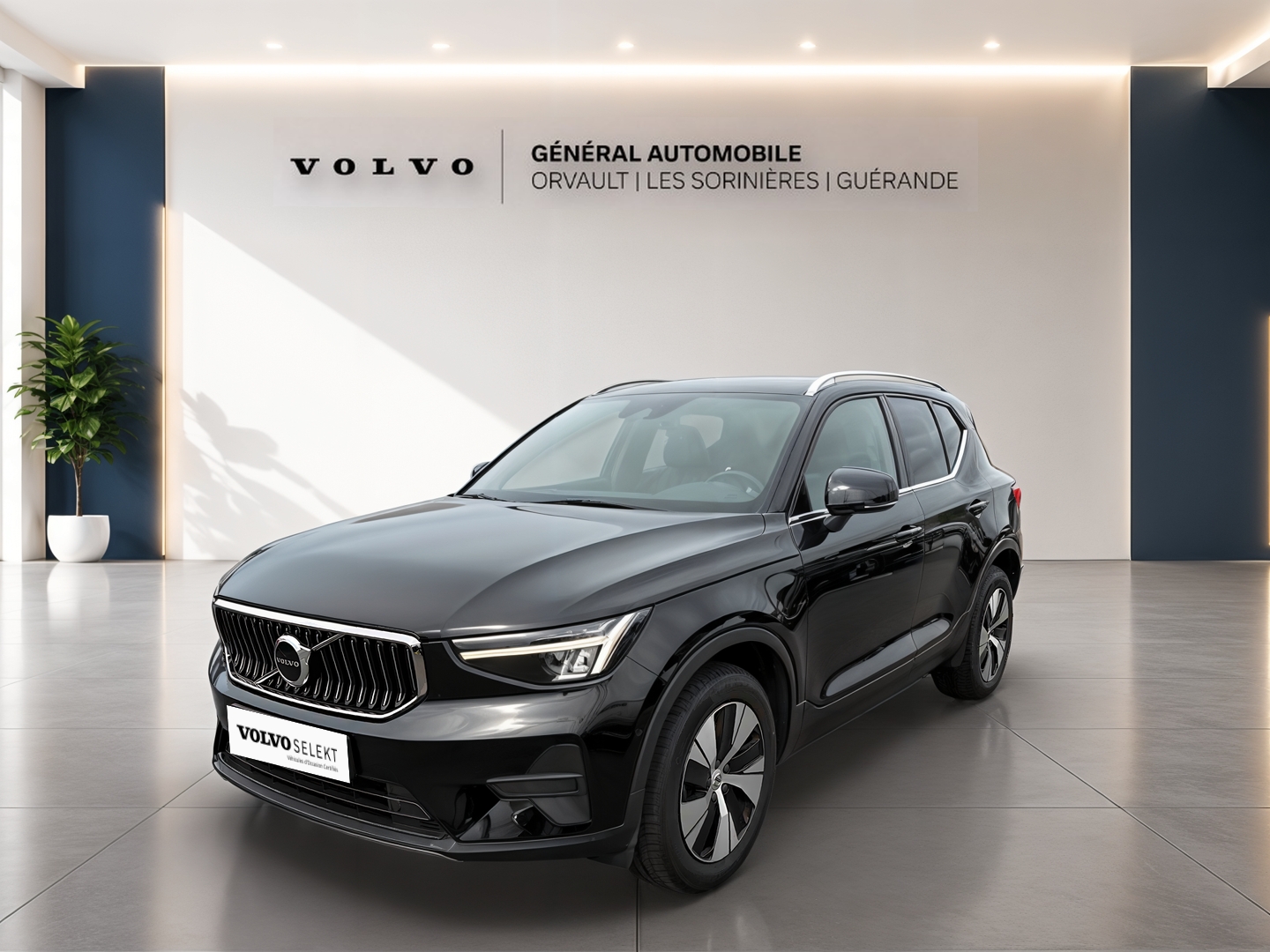 VOLVO XC40