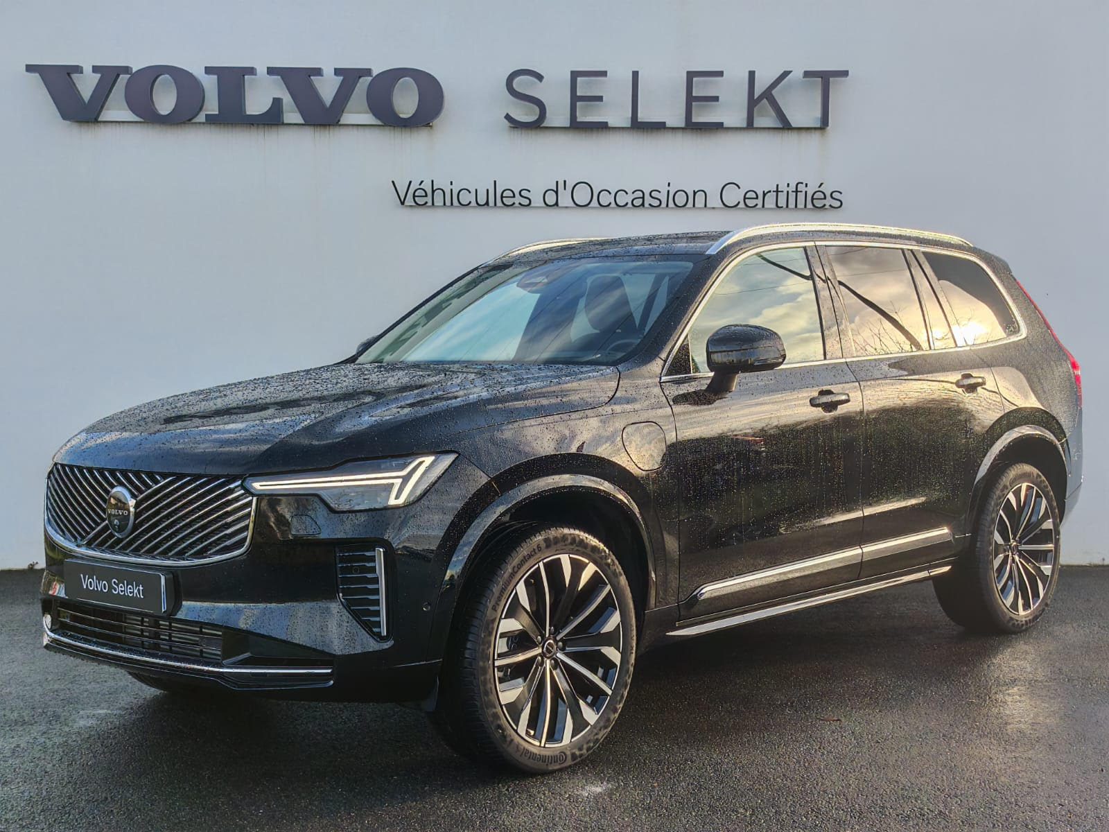 VOLVO XC90