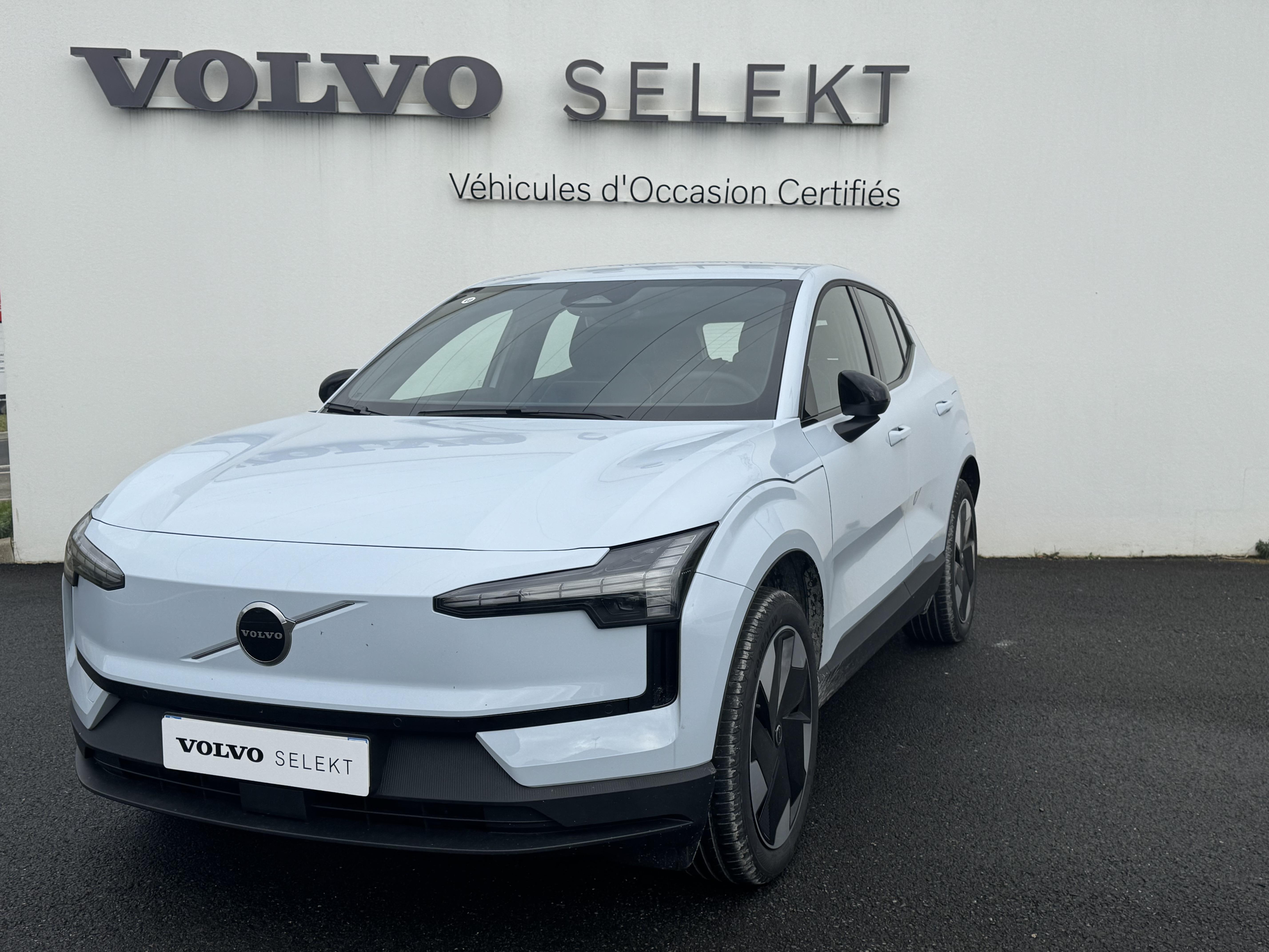 VOLVO EX30