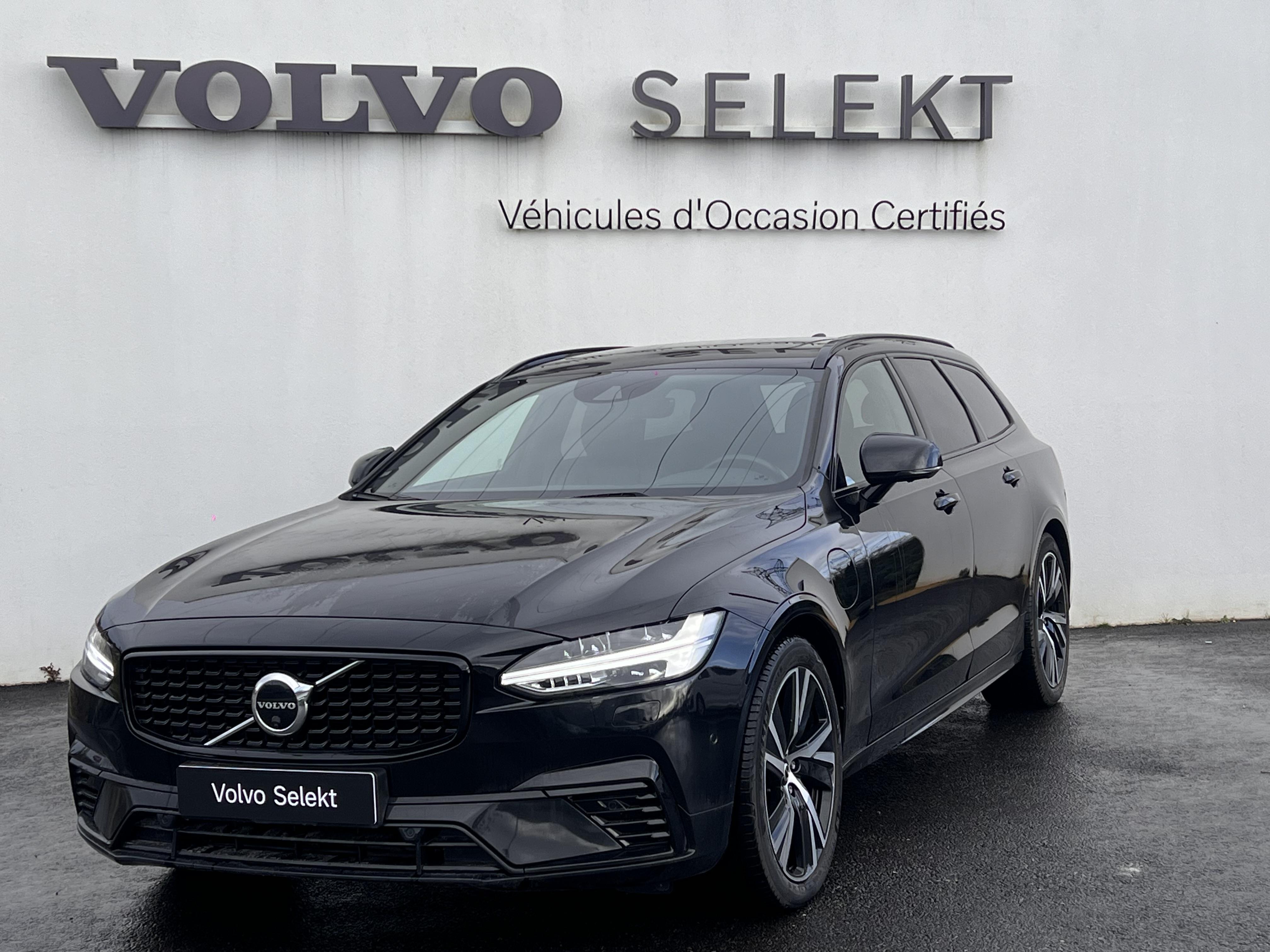 VOLVO V90