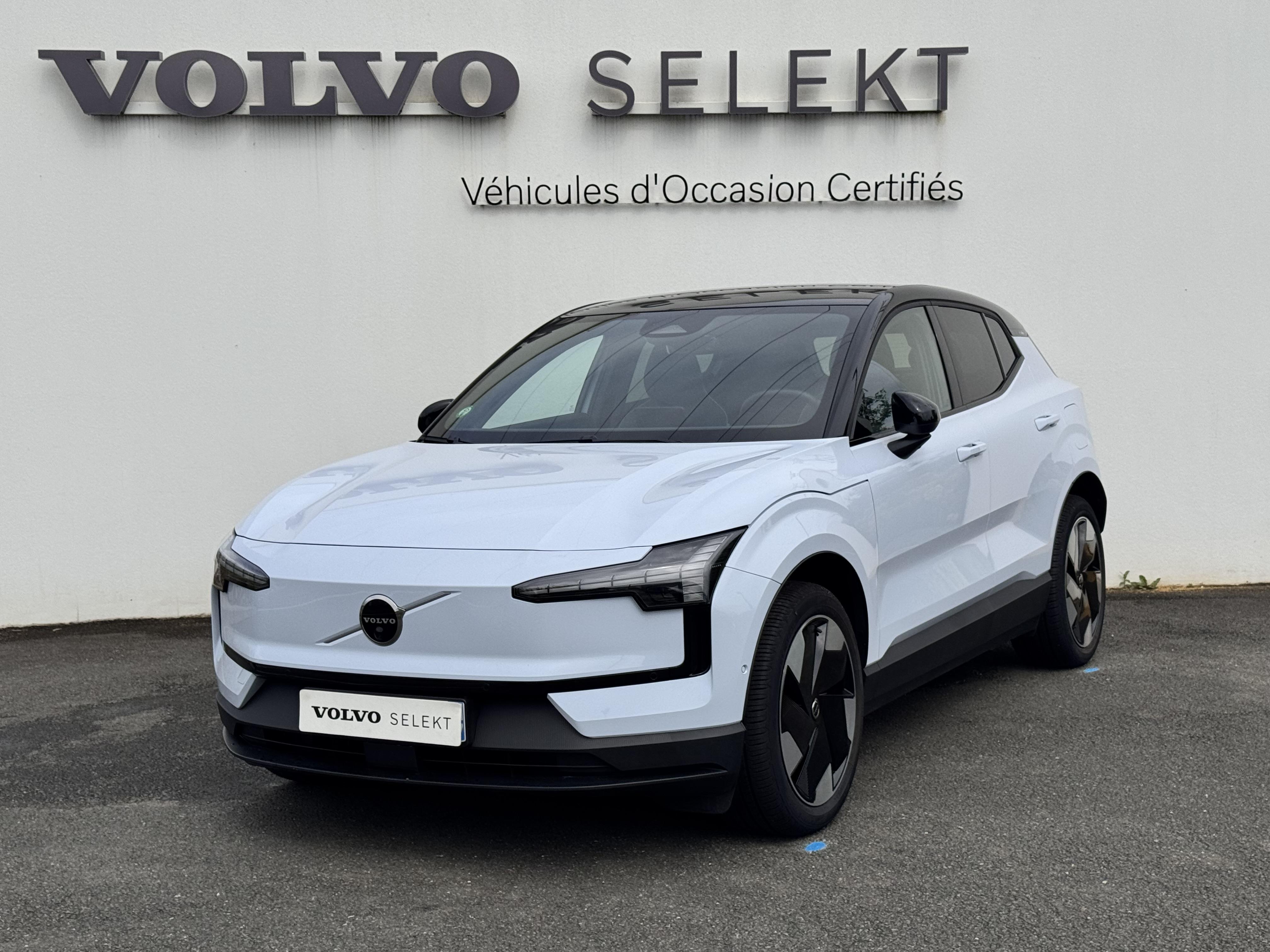 VOLVO EX30