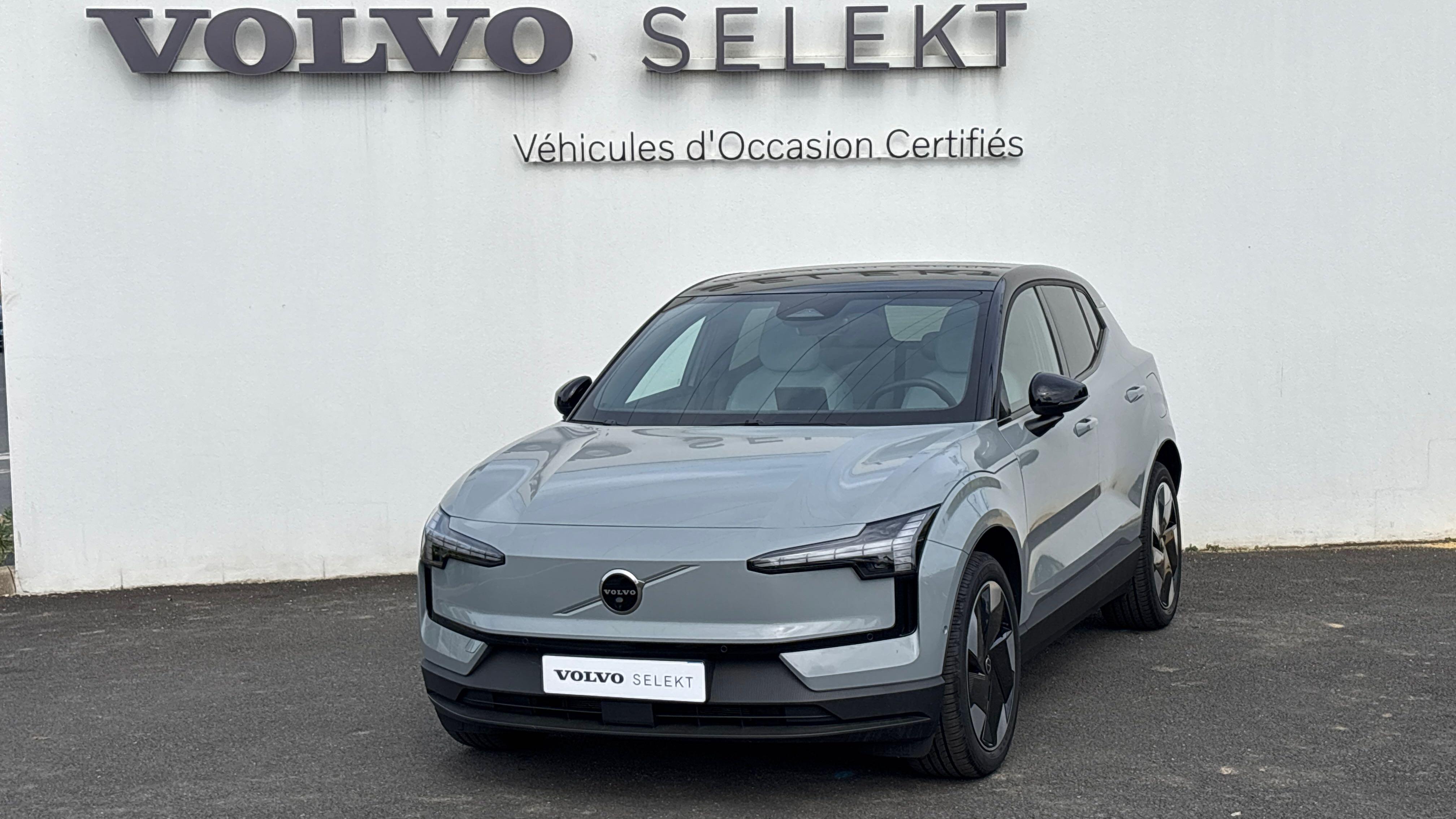 VOLVO EX30