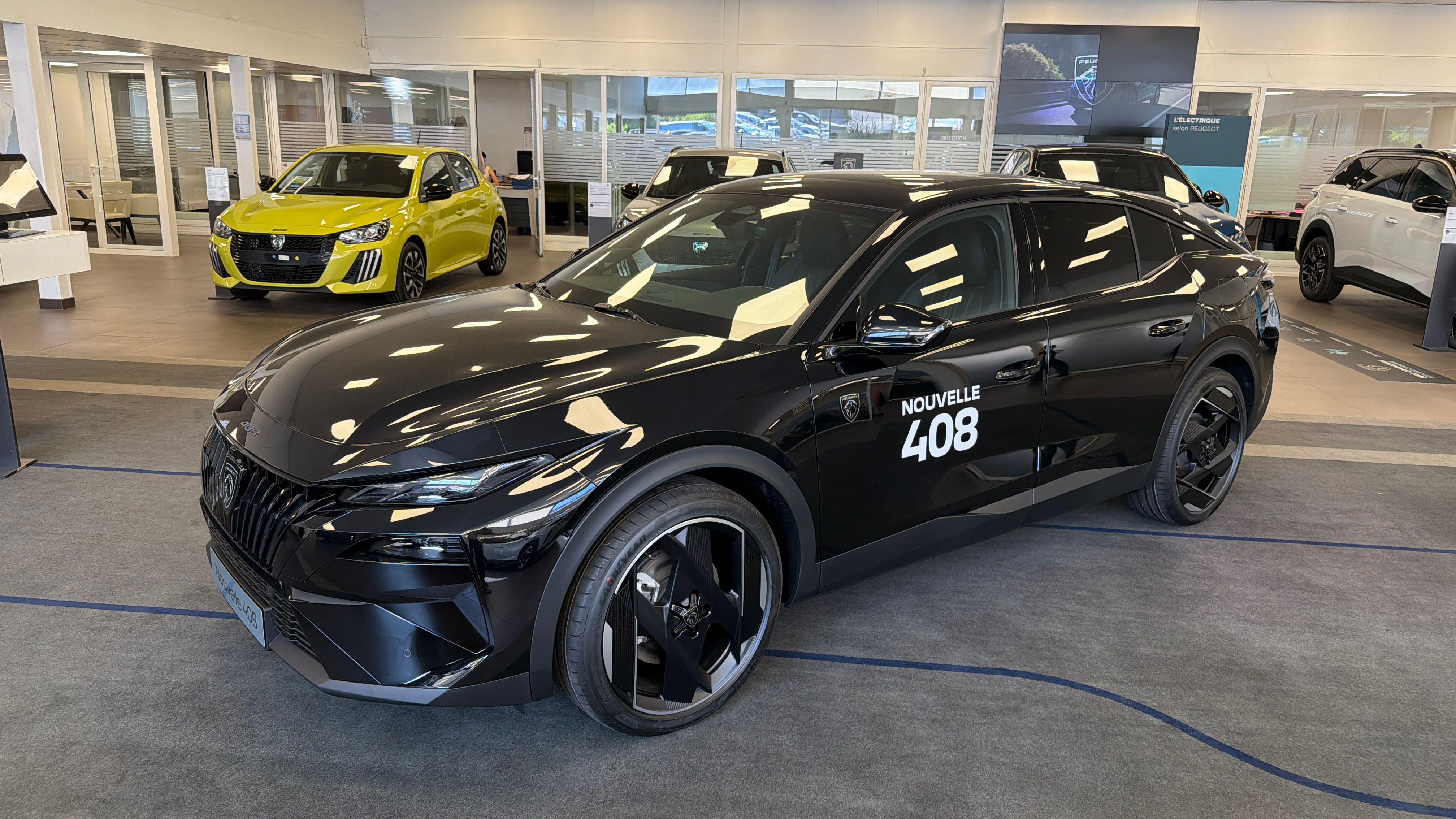 Peugeot 408