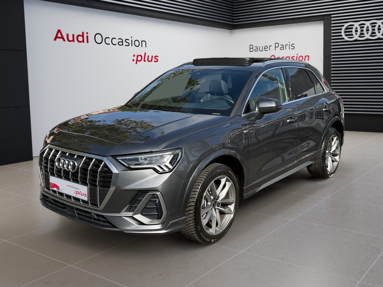 AUDI Q3