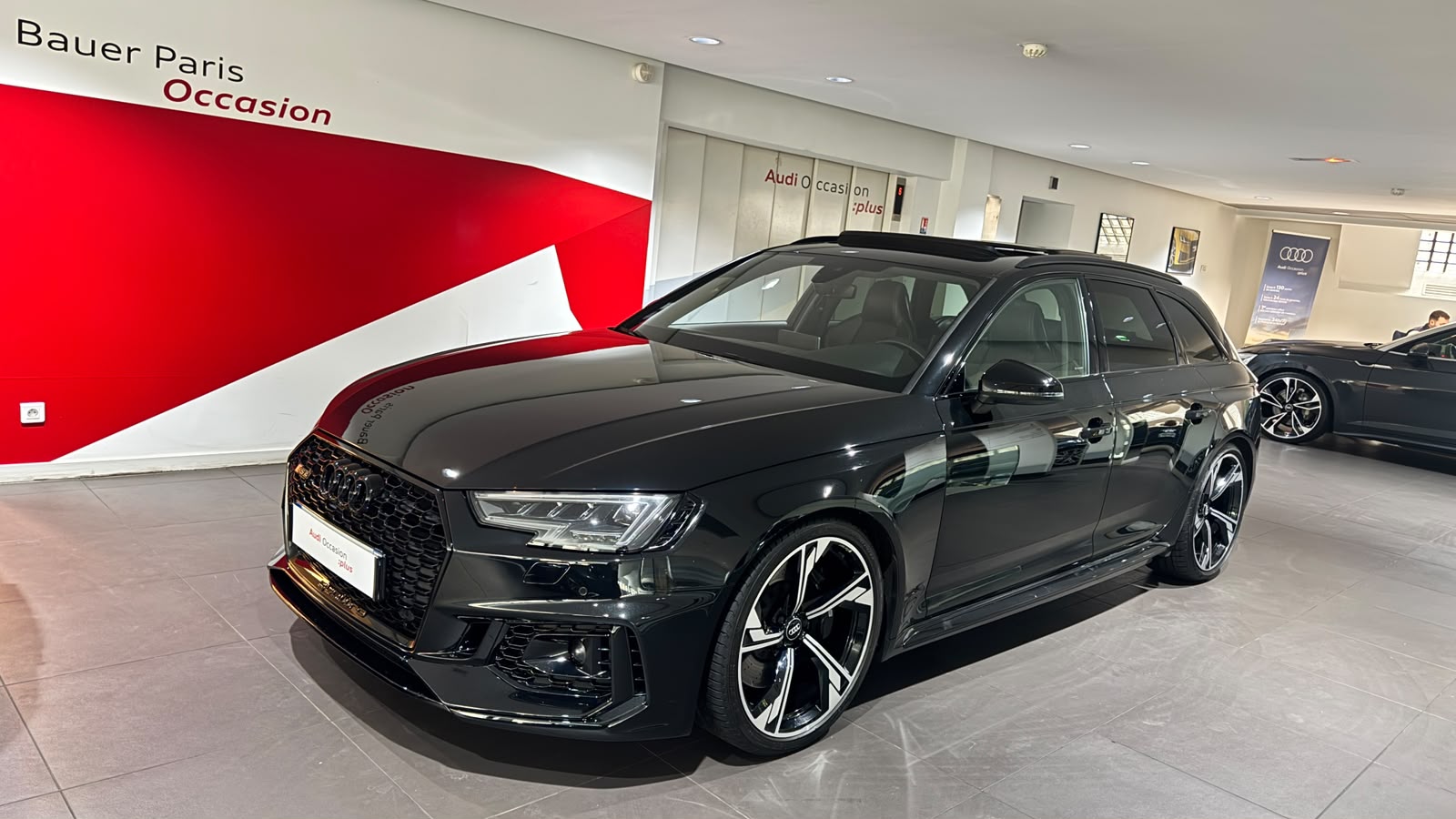 AUDI RS4 AVANT