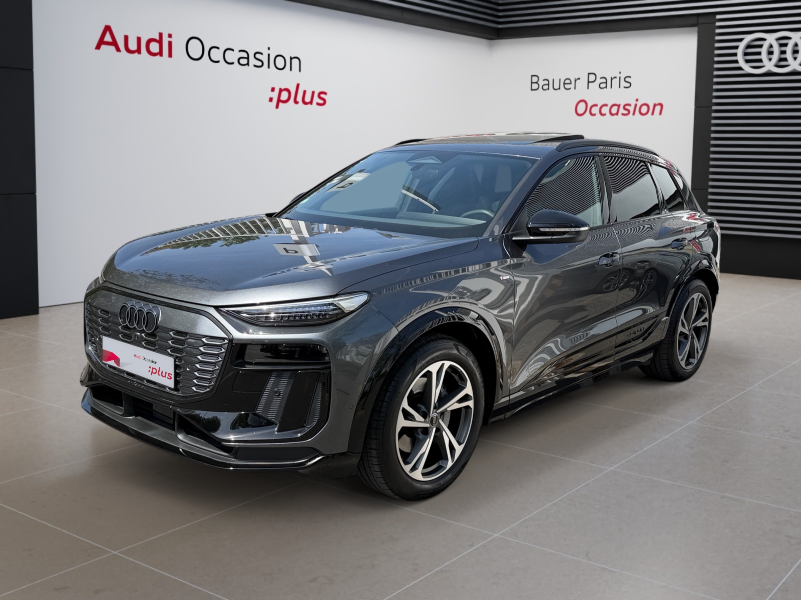 AUDI Q6 E-TRON