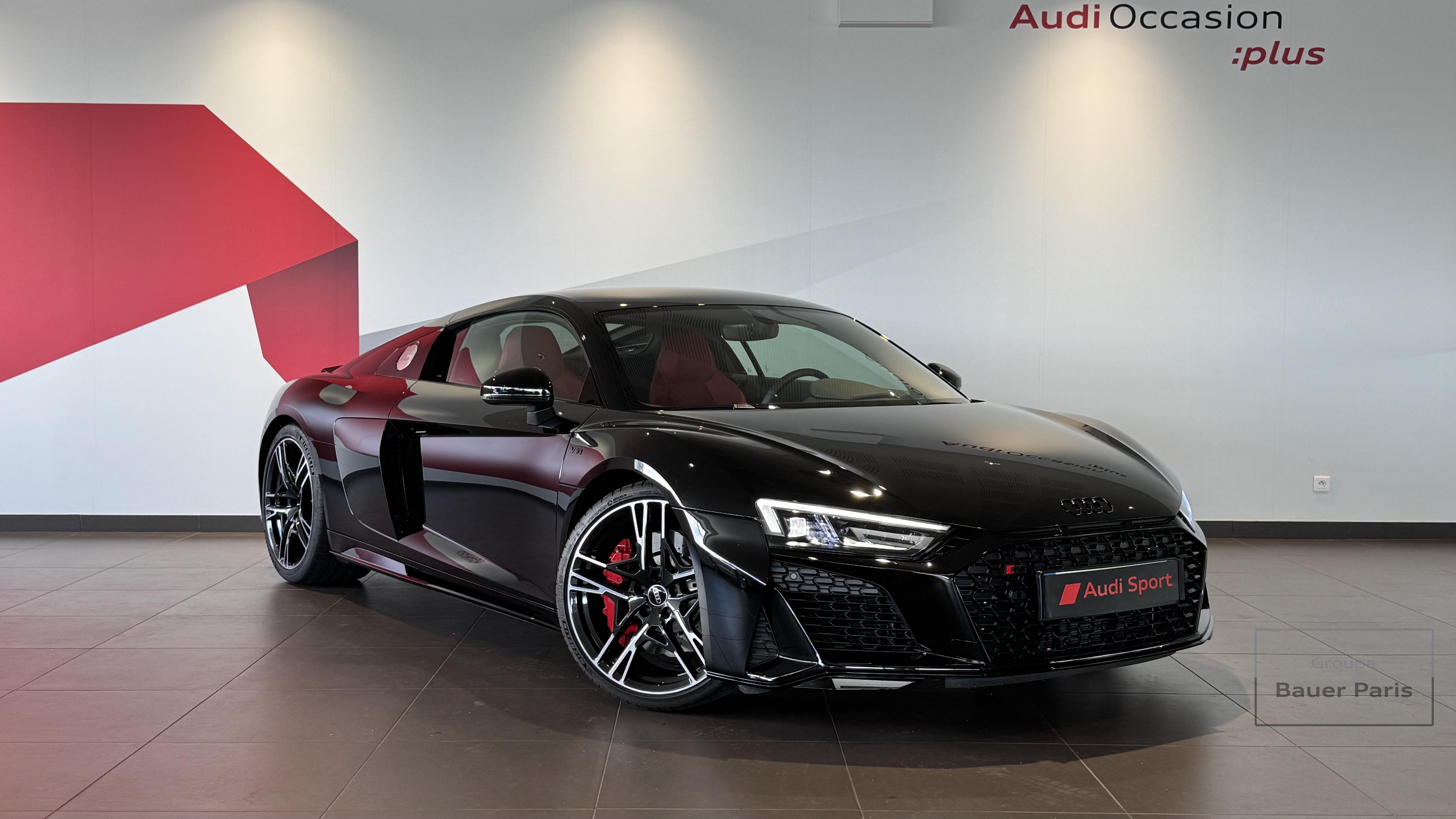 AUDI R8