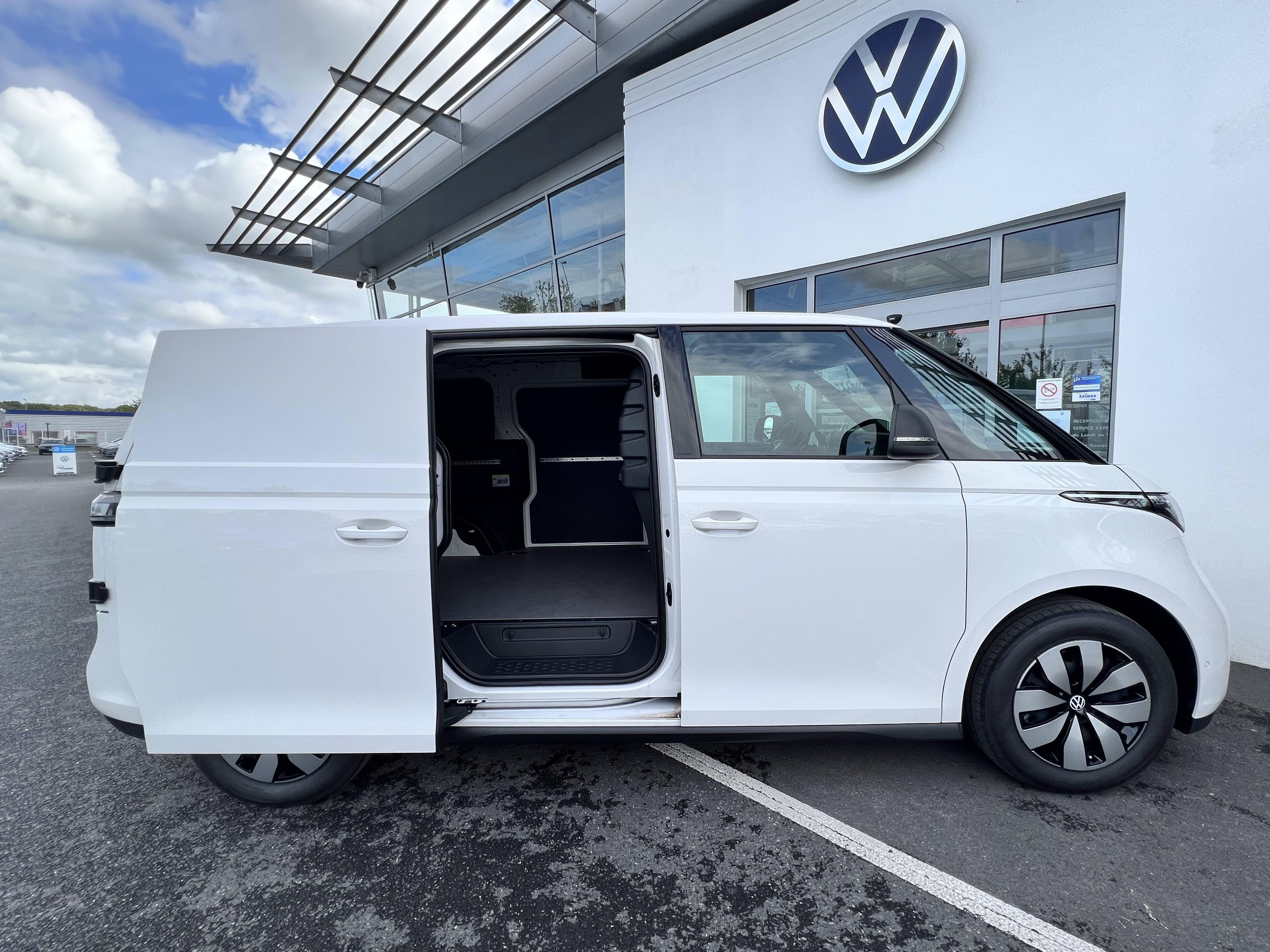 VOLKSWAGEN UTILITAIRES ID. BUZZ CARGO