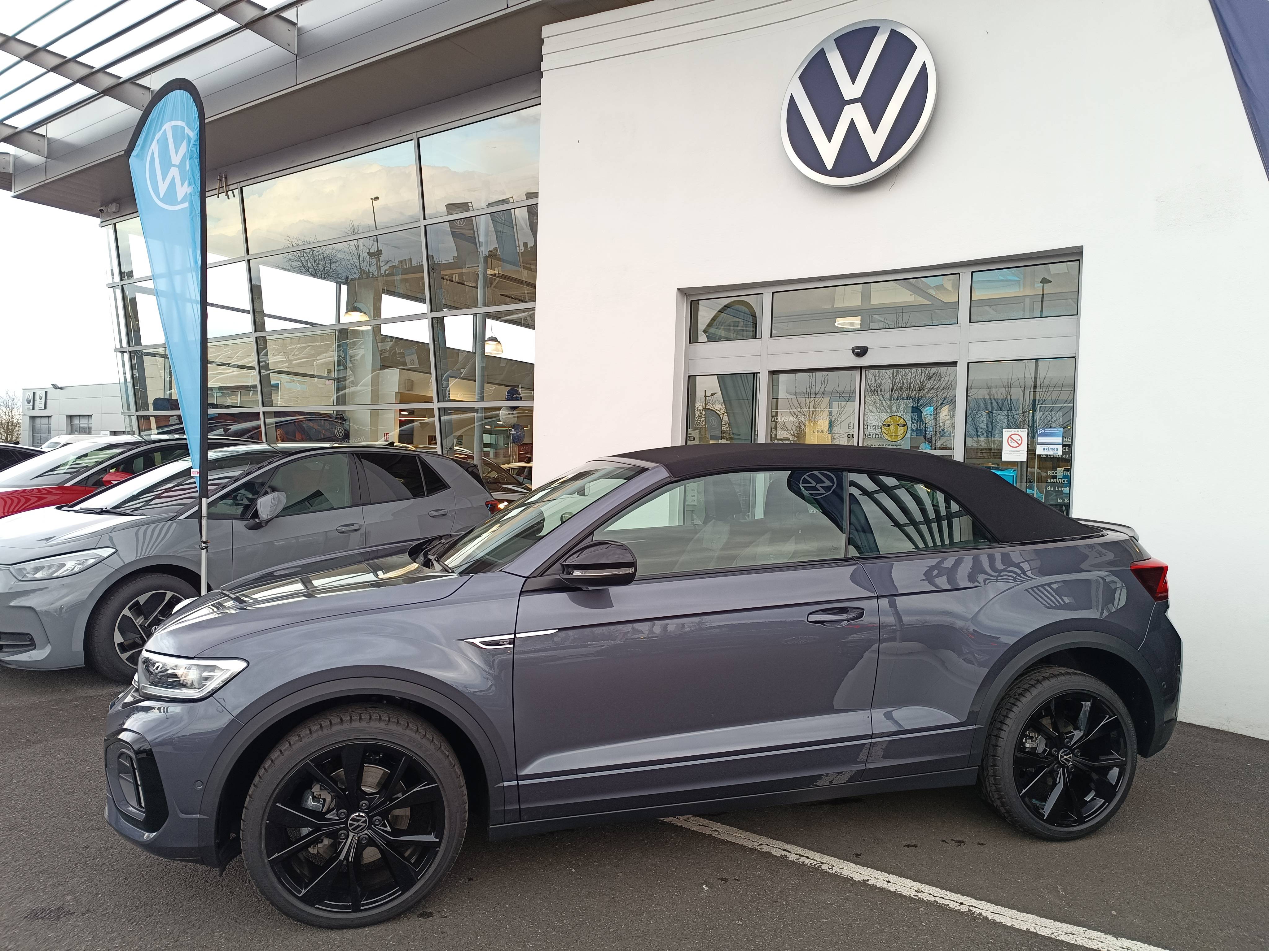 VOLKSWAGEN T-ROC CABRIOLET