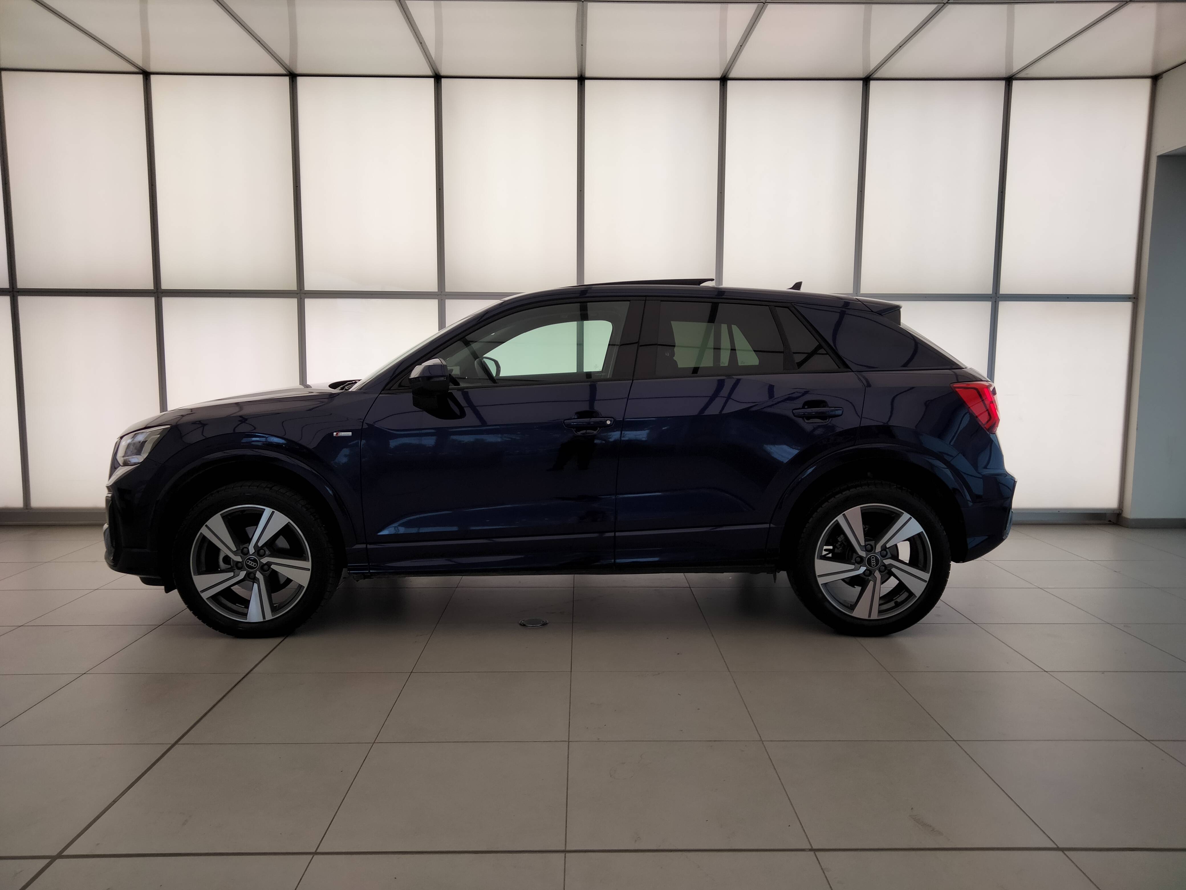 AUDI Q2