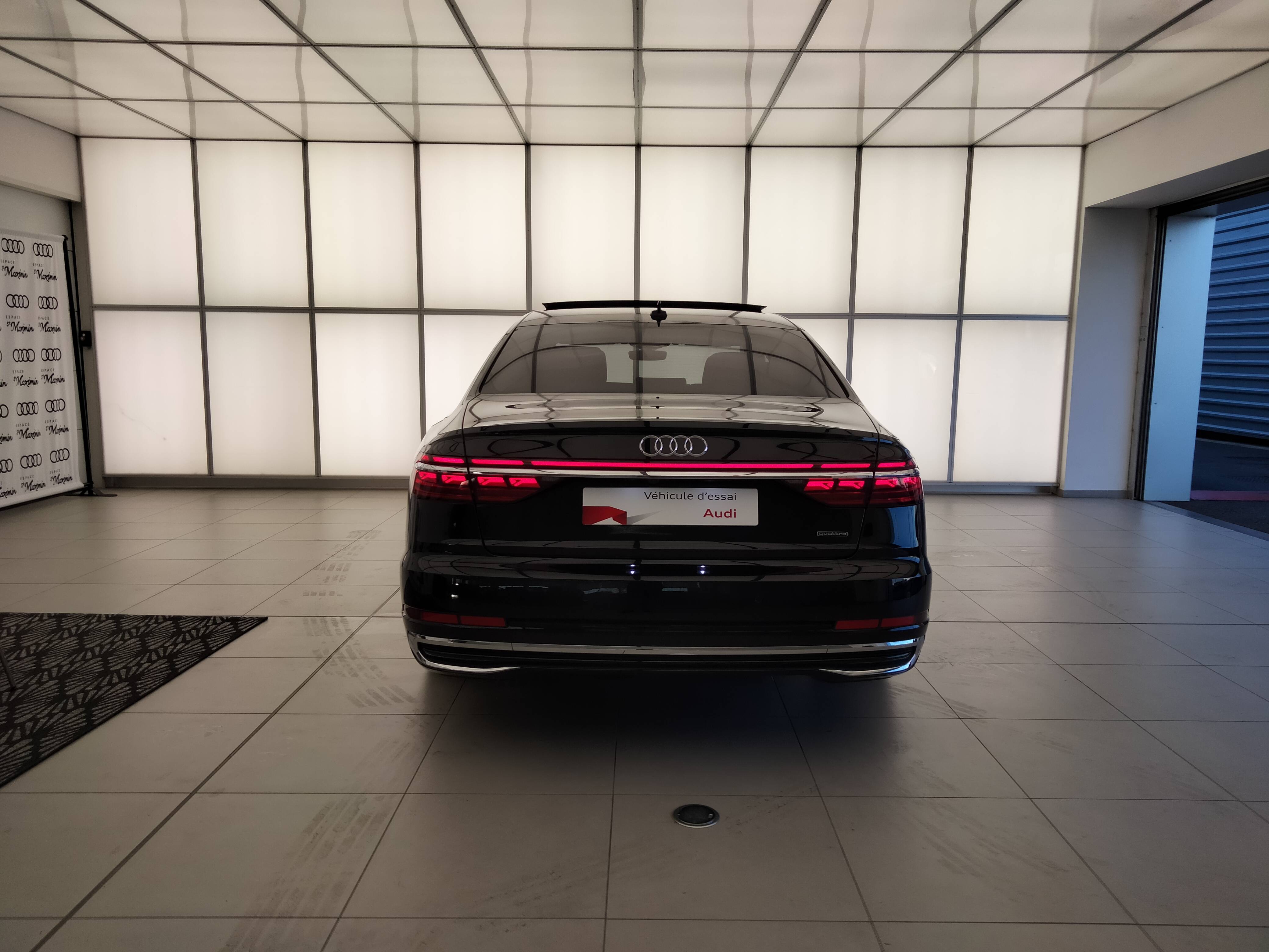AUDI A8
