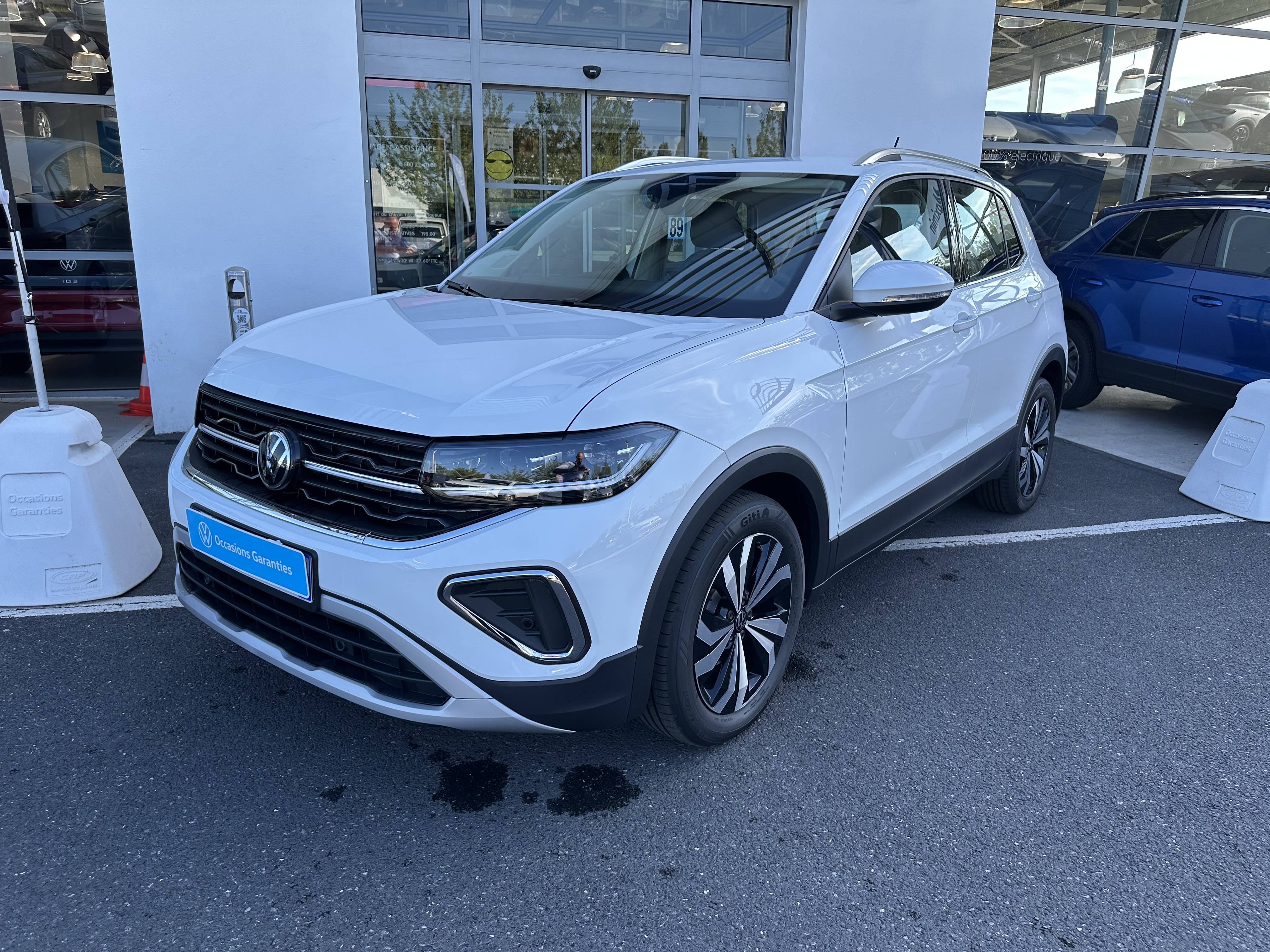 VOLKSWAGEN T-CROSS