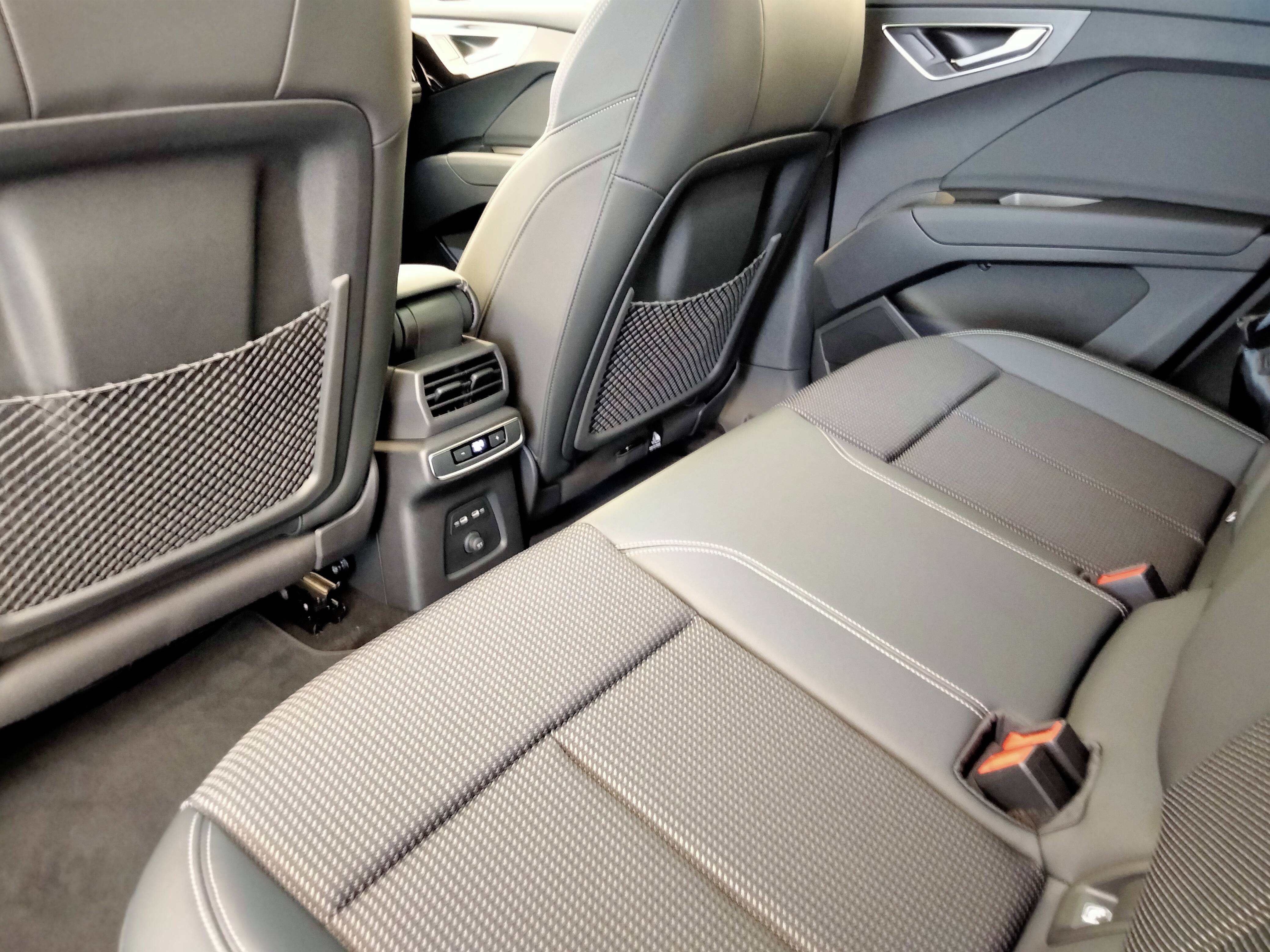 AUDI Q4 E-TRON SPORTBACK