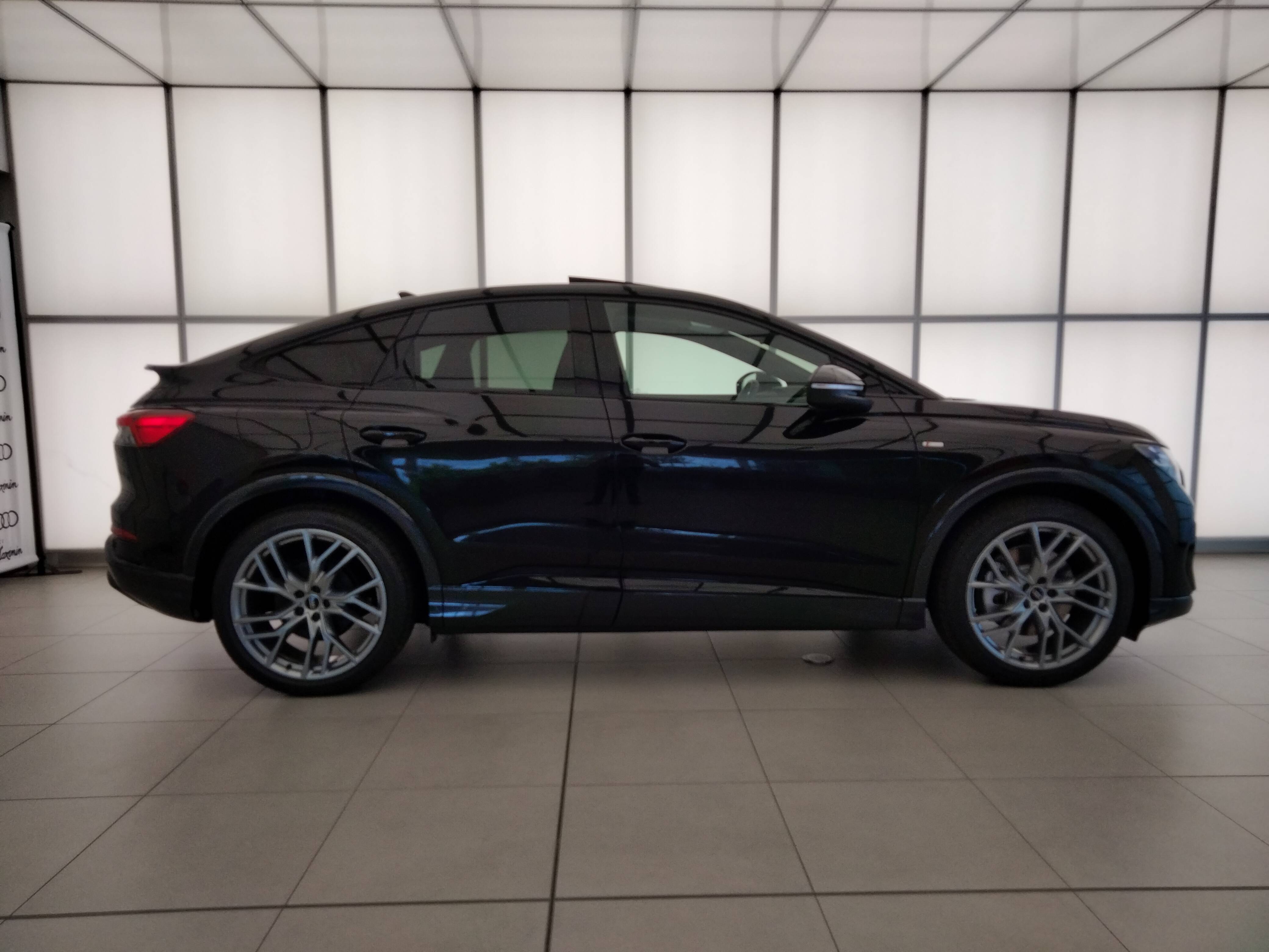 AUDI Q4 E-TRON SPORTBACK