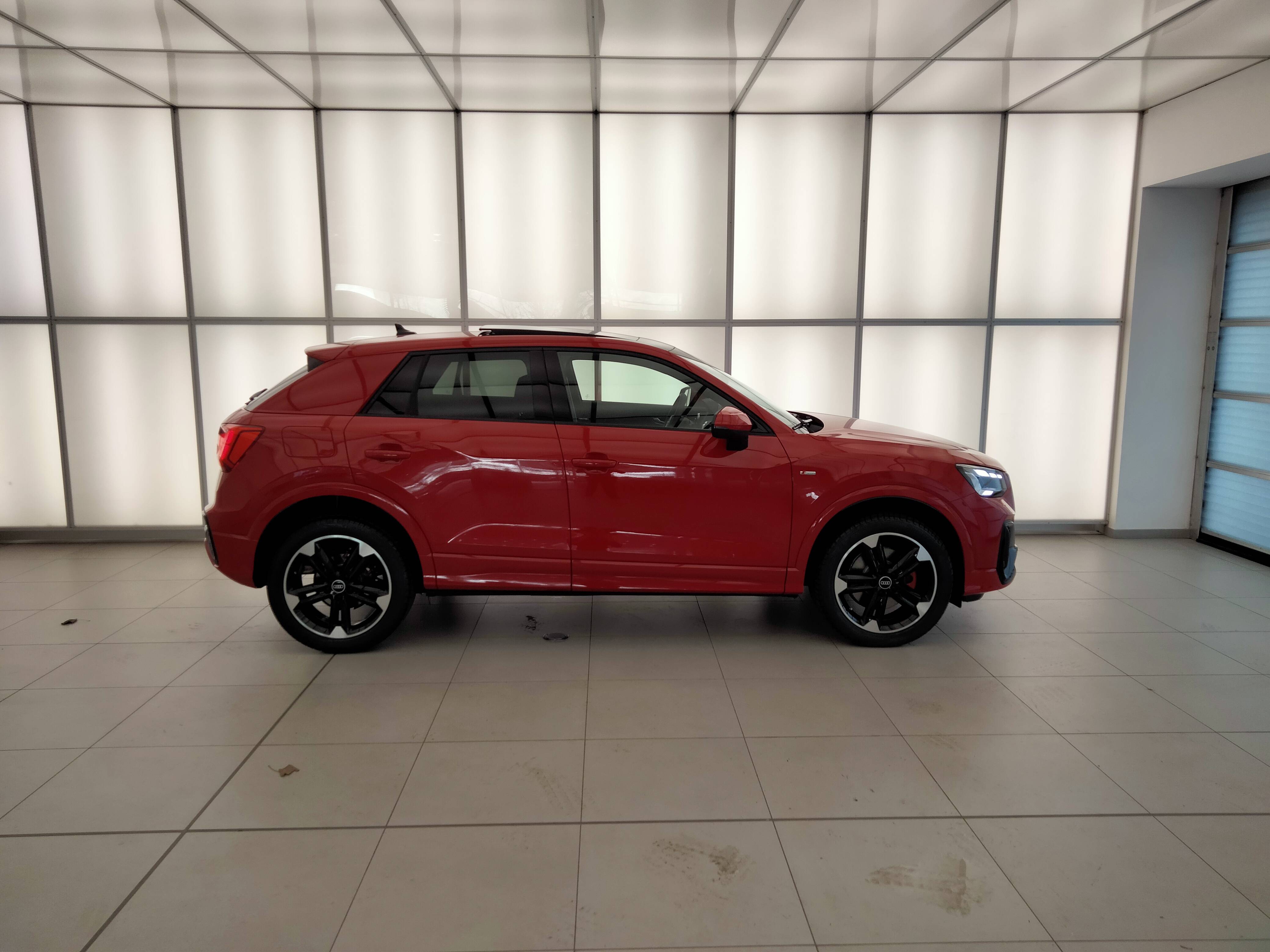 AUDI Q2