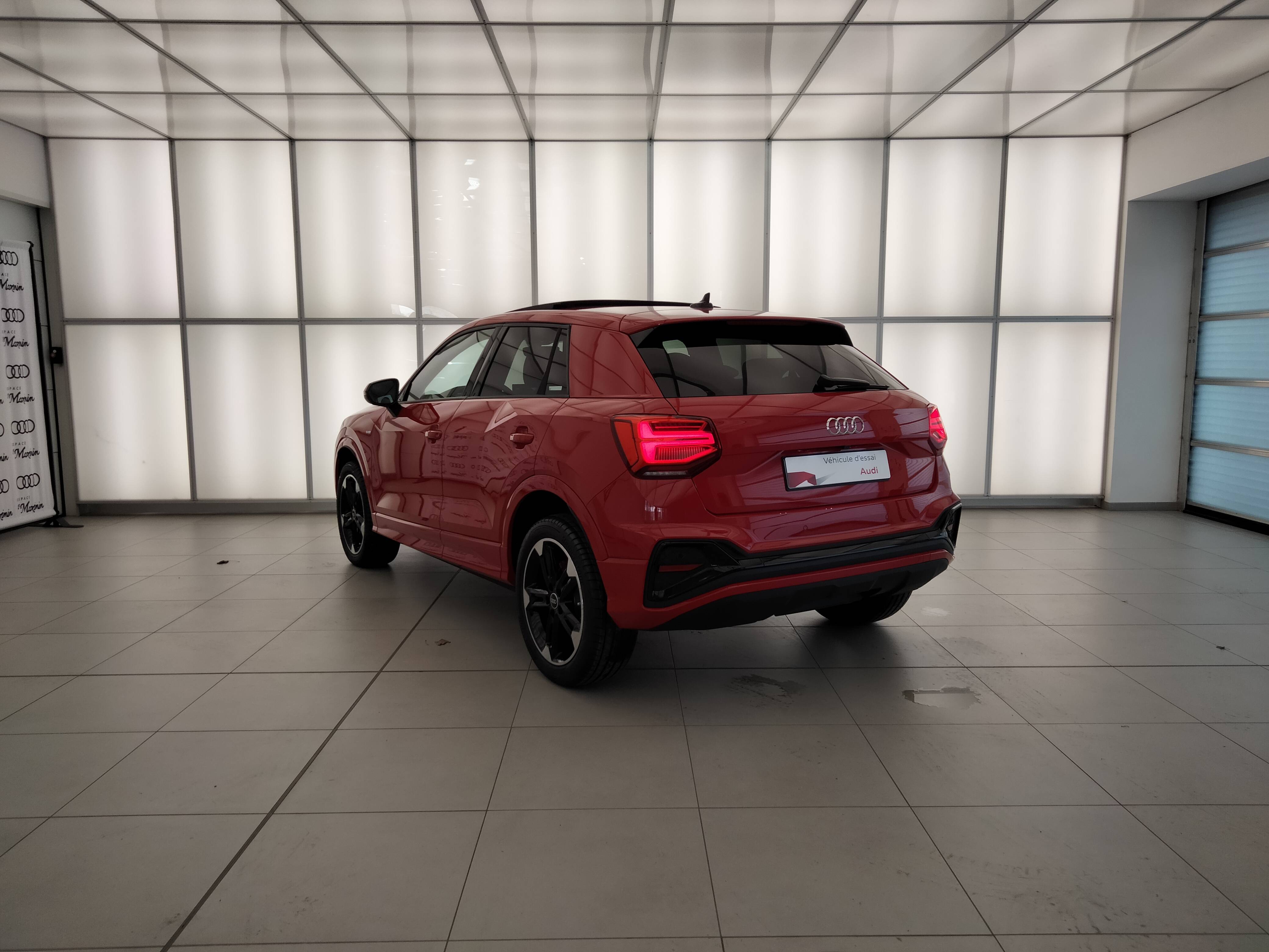 AUDI Q2