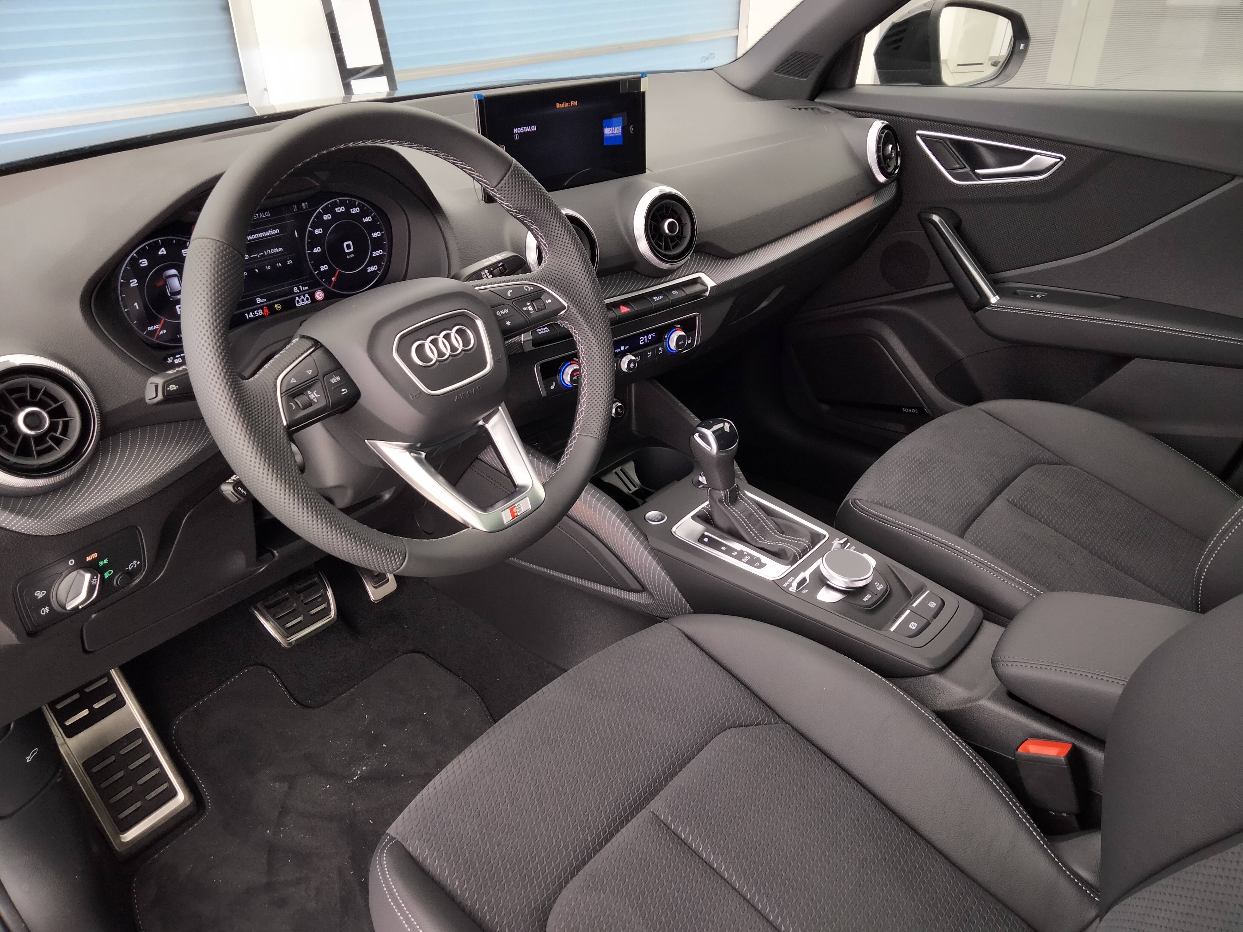 AUDI Q2