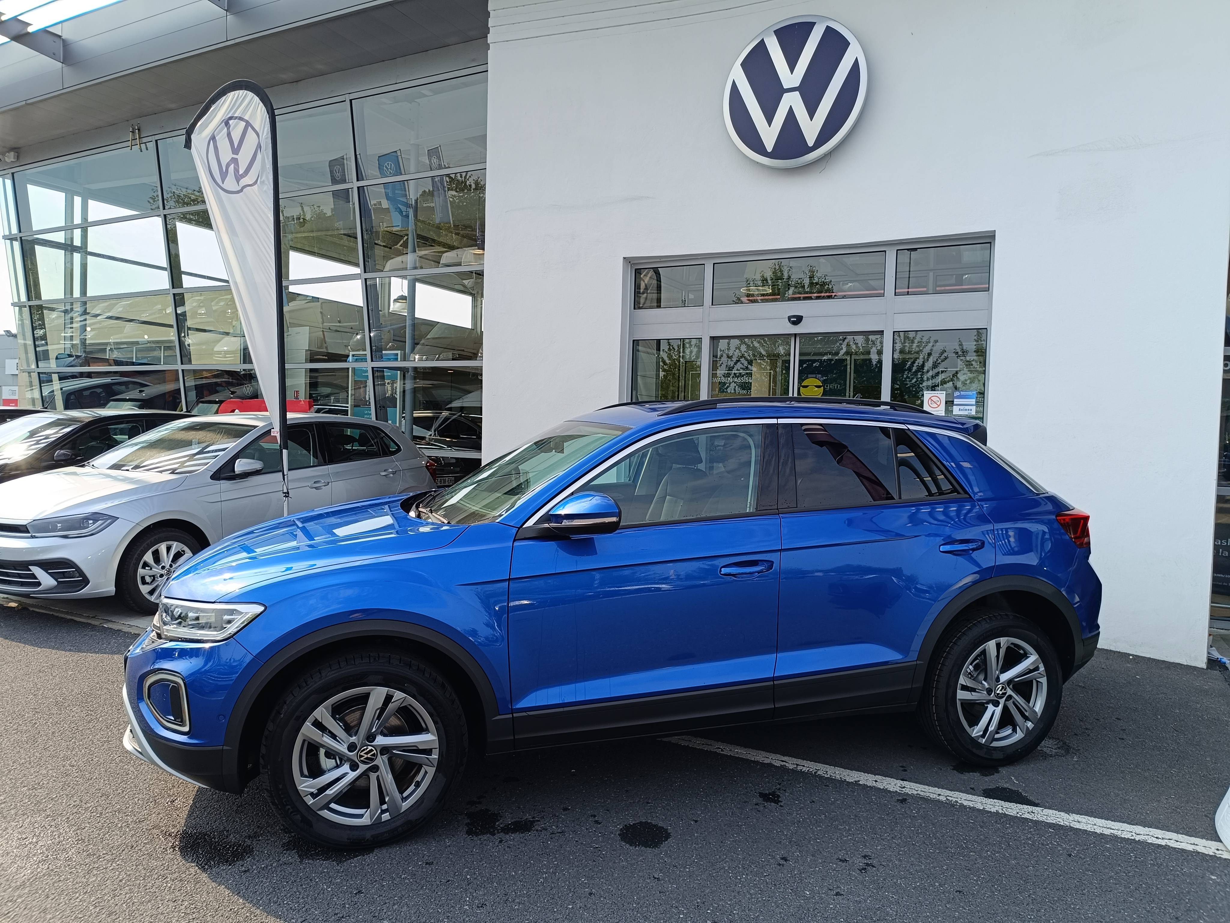 VOLKSWAGEN T-ROC